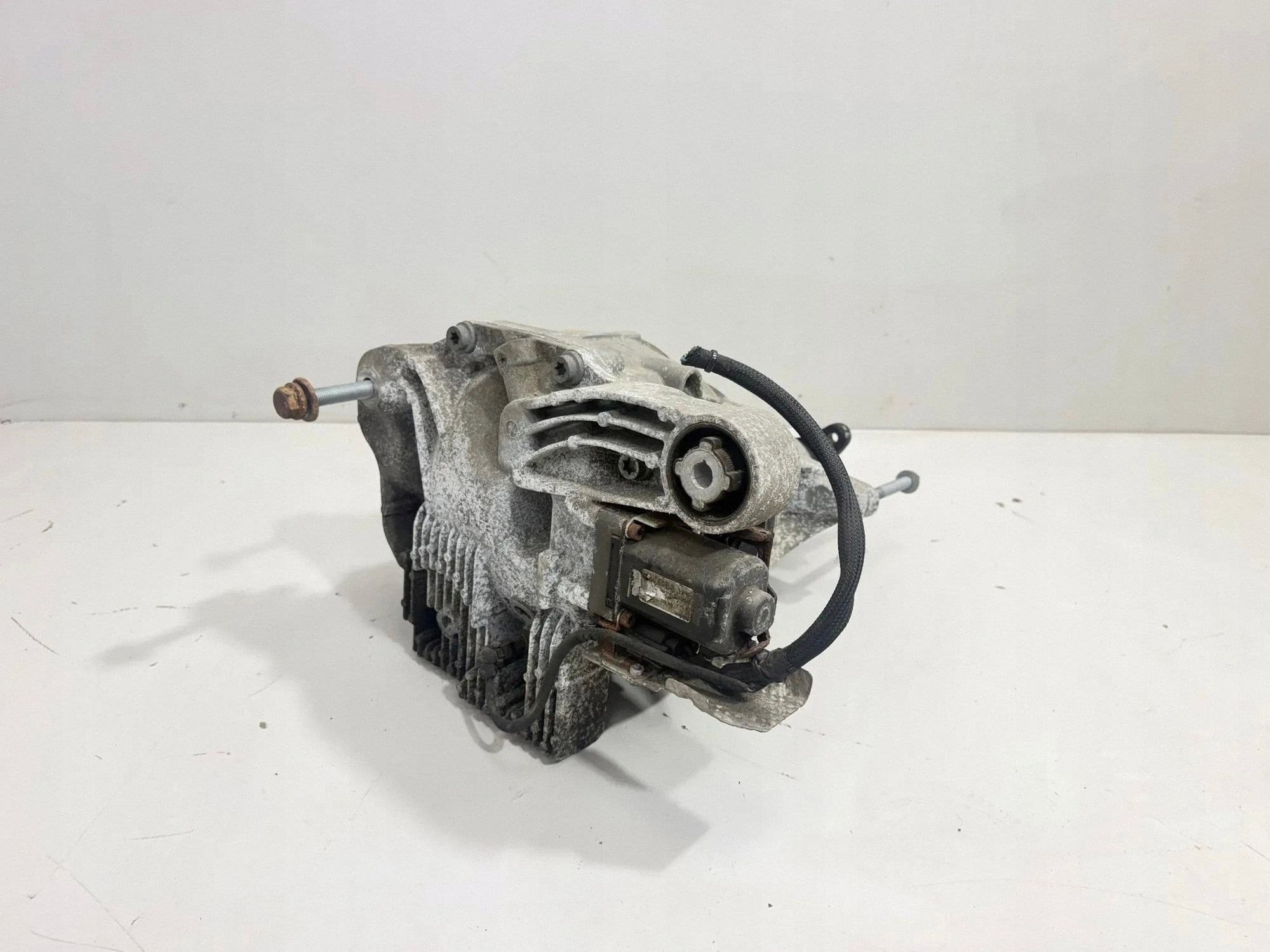 Diferencial Trasero BMW Serie 8 G15 8686984 usado
