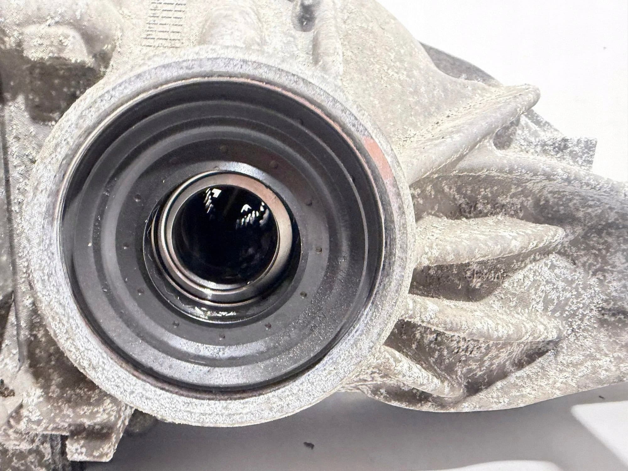 Diferencial Trasero BMW Serie 8 G15 8686984 usado 3