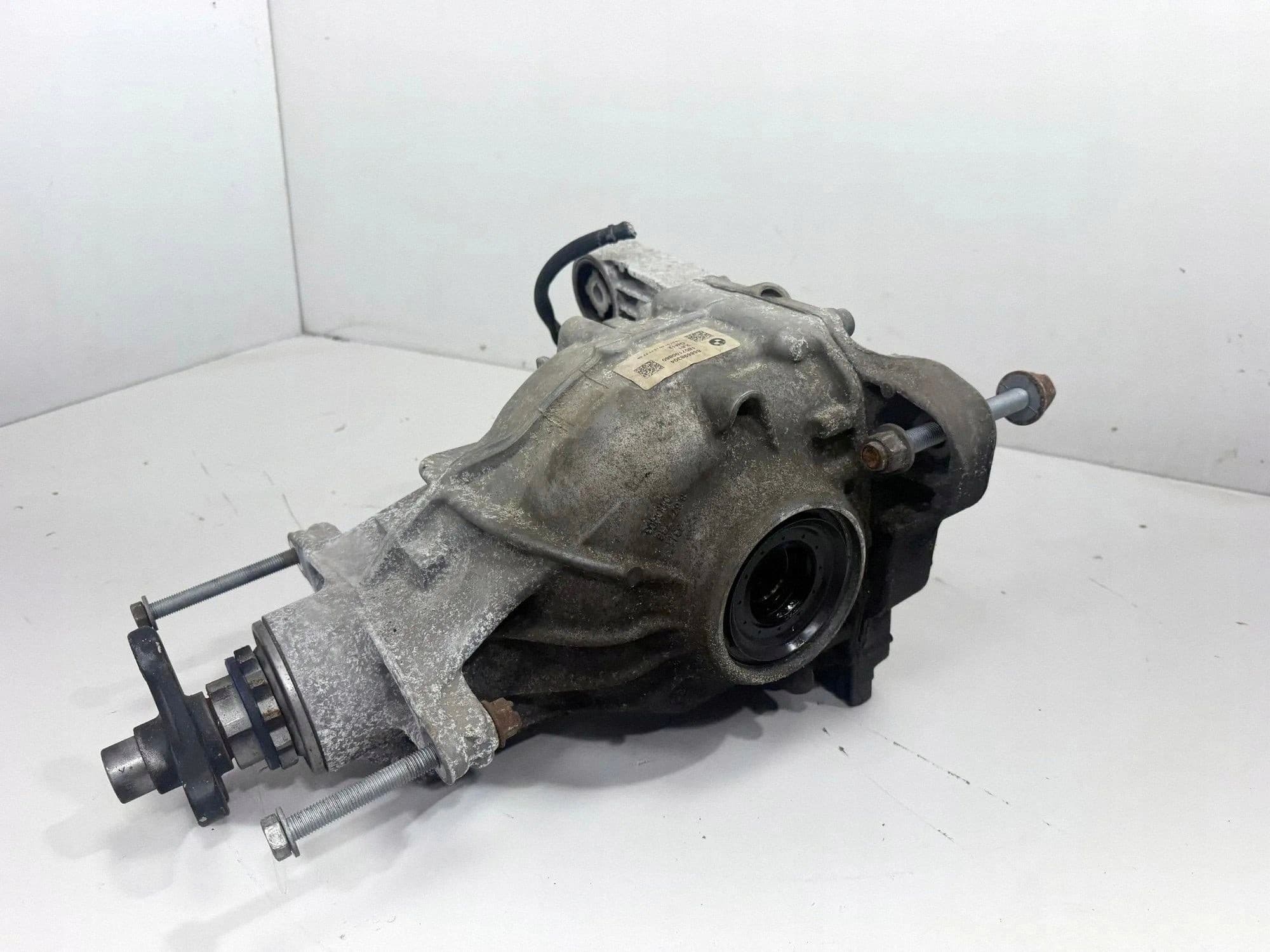Diferencial Trasero BMW Serie 8 G15 8686984 usado 8