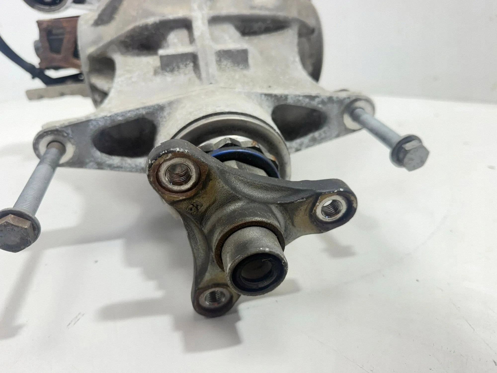 Diferencial Trasero BMW Serie 8 G15 8686984 usado 9