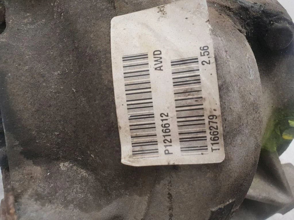 Reductor trasero Volvo XC90 I T166279 2.4L diésel 120kW 2003 usado 7