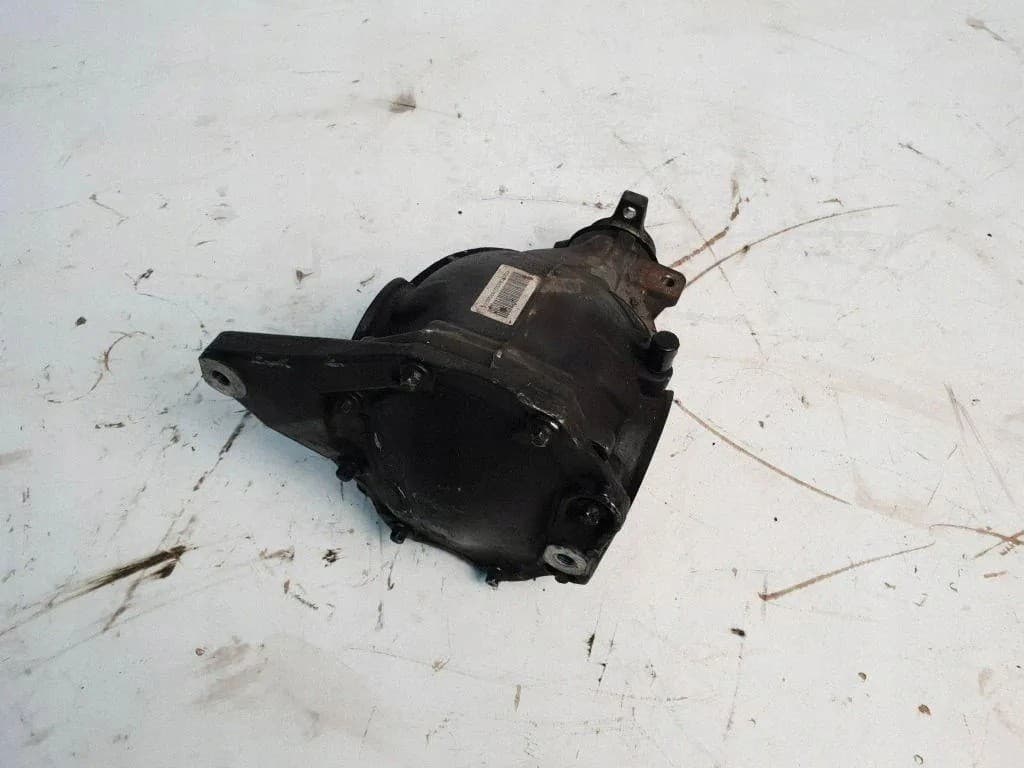 Reductor trasero Mercedes-Benz Slk (R172) 1723508000 6.0L 2011 usado