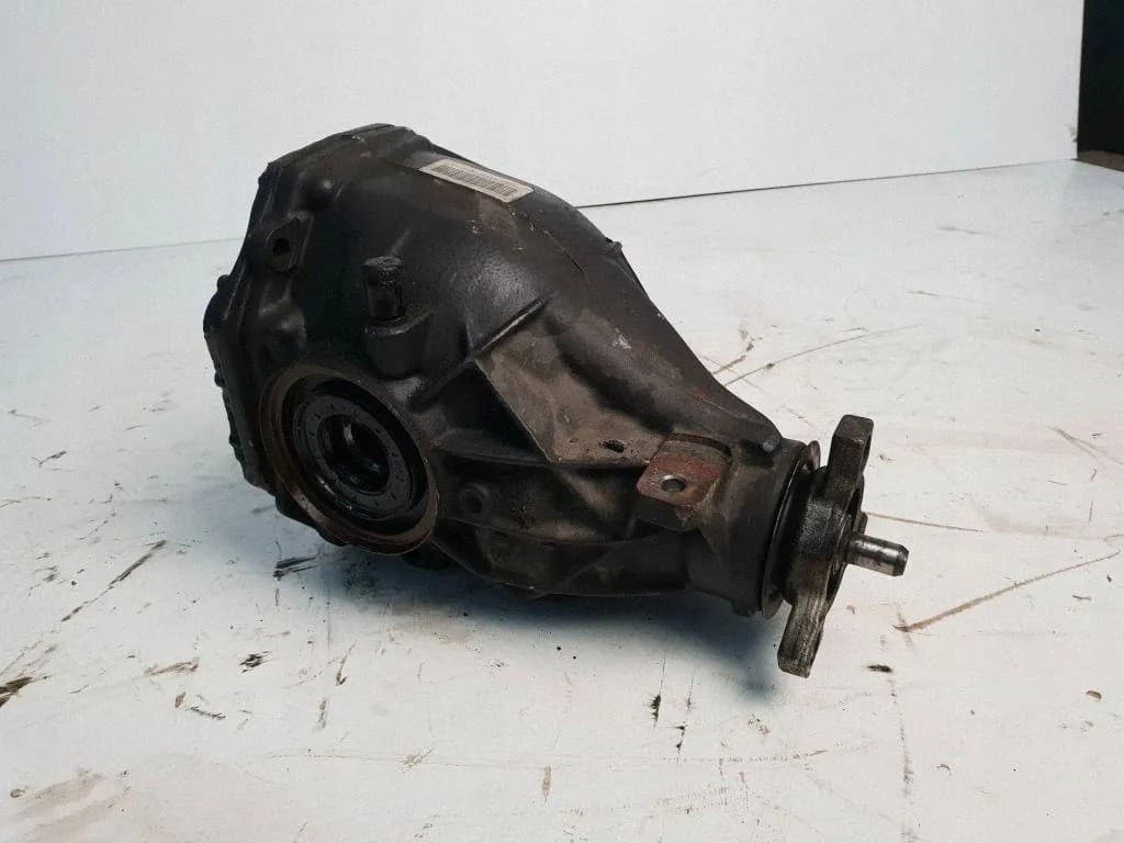 Reductor trasero Mercedes-Benz Slk (R172) 1723508000 6.0L 2011 usado 2