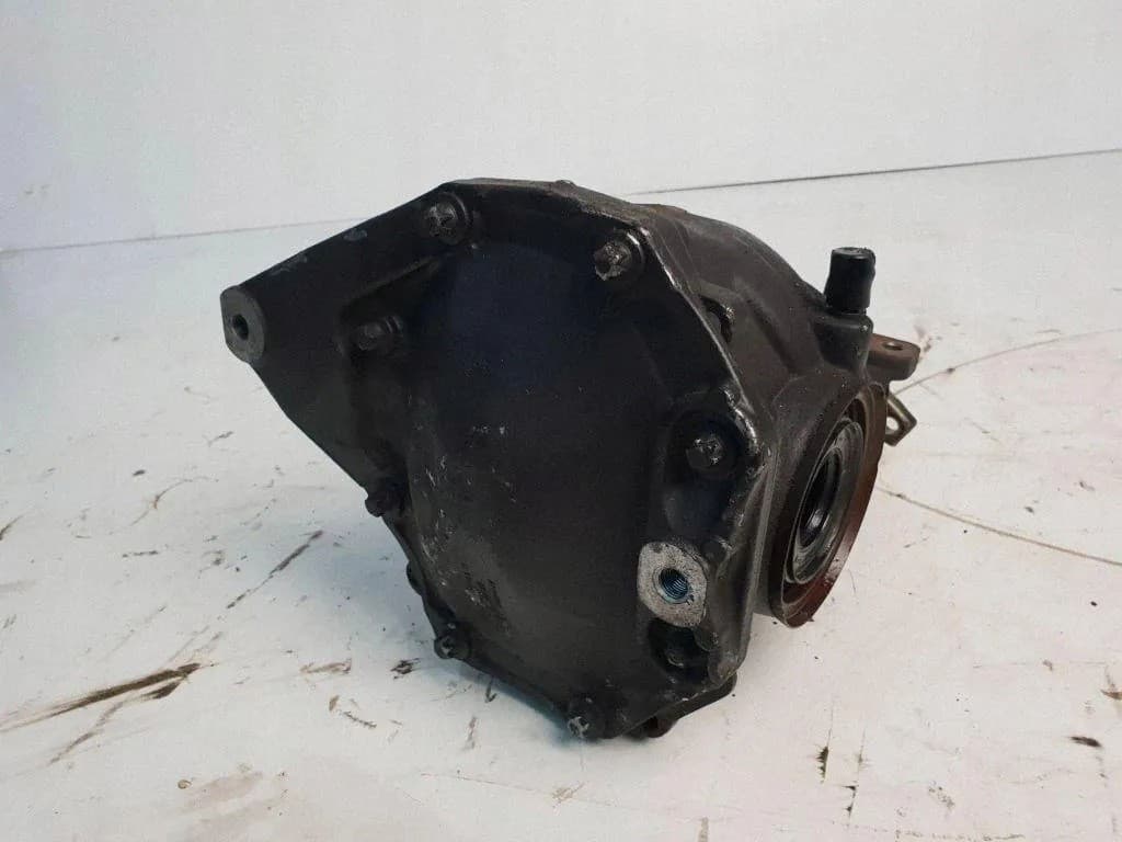 Reductor trasero Mercedes-Benz Slk (R172) 1723508000 6.0L 2011 usado 9