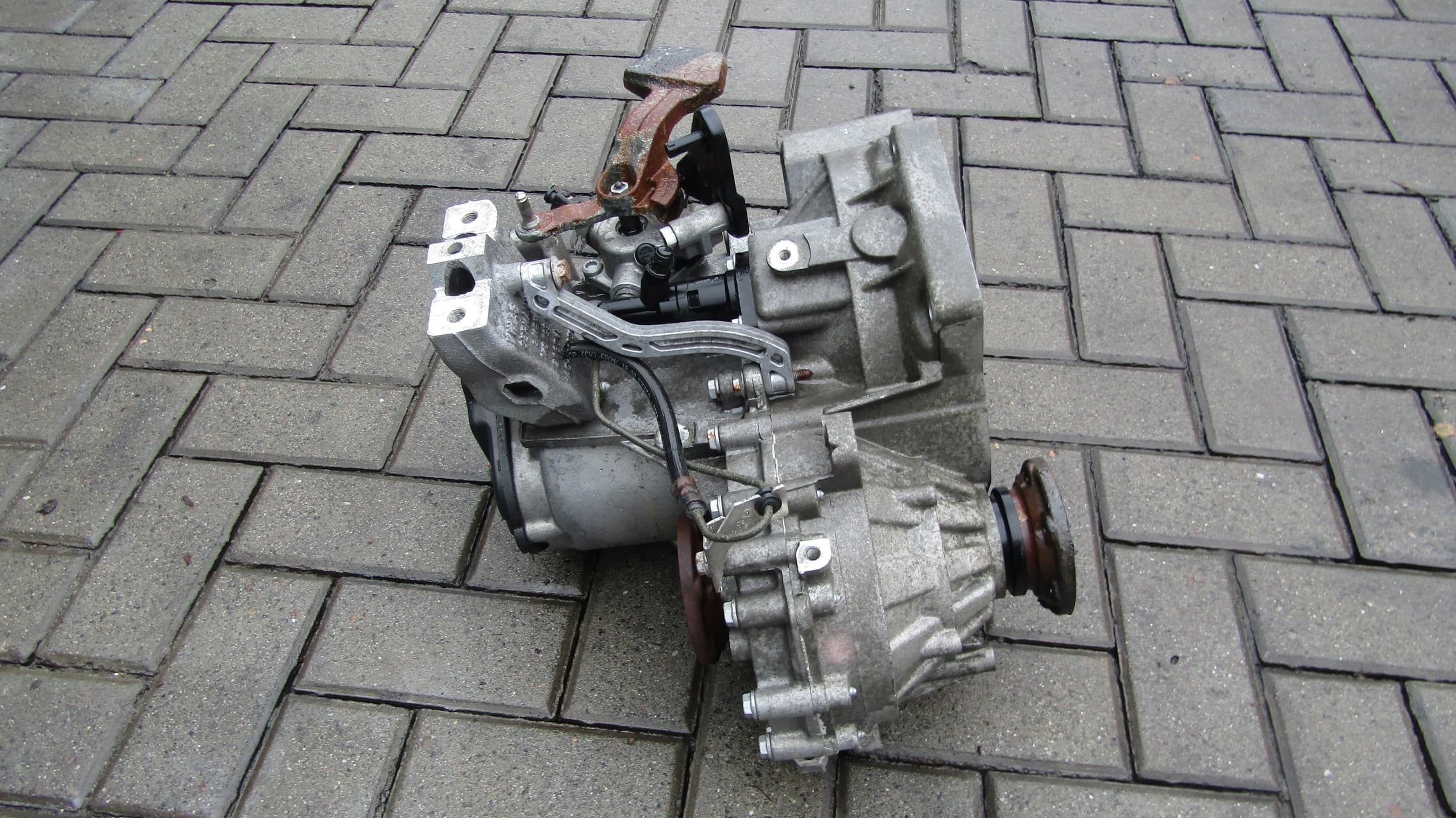 Caja de Cambios VW Skoda Audi 2.0 TDI Código Kqm usado