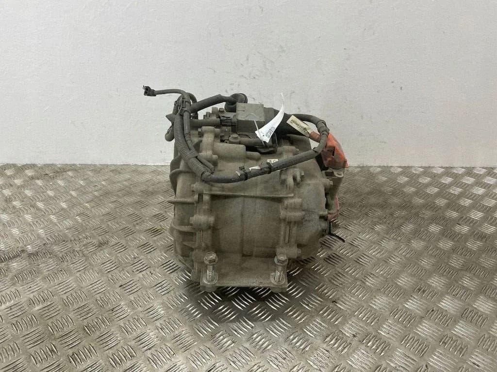 Reductor trasero Toyota 4AA211364 2.5L híbrido 144kW 2023 usado