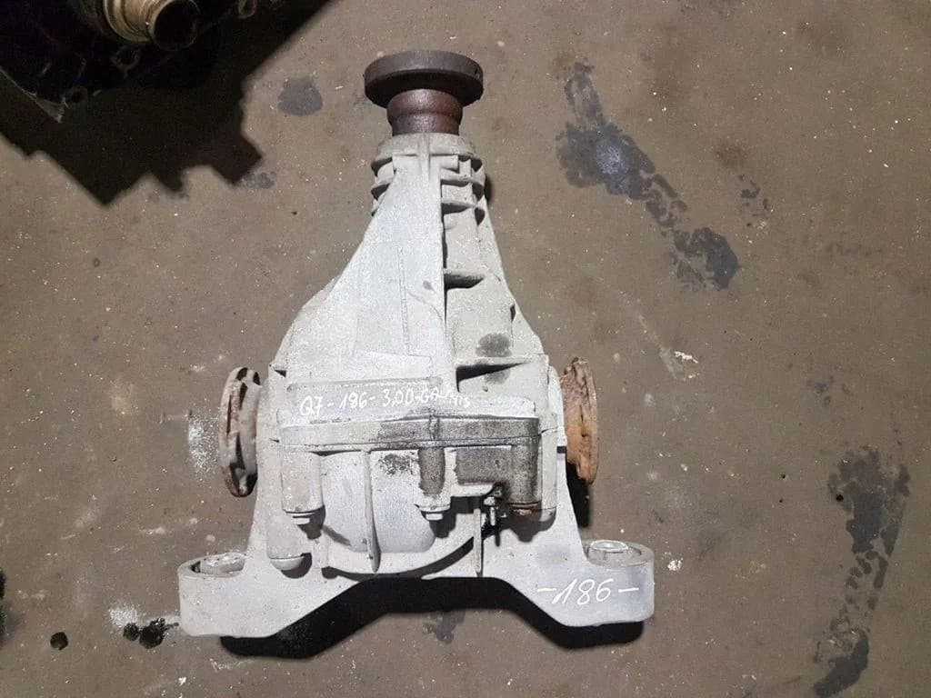 Reductor trasero Audi Q7 (4L) 4460310118 3.0L diésel 171kW 2007 usado 3