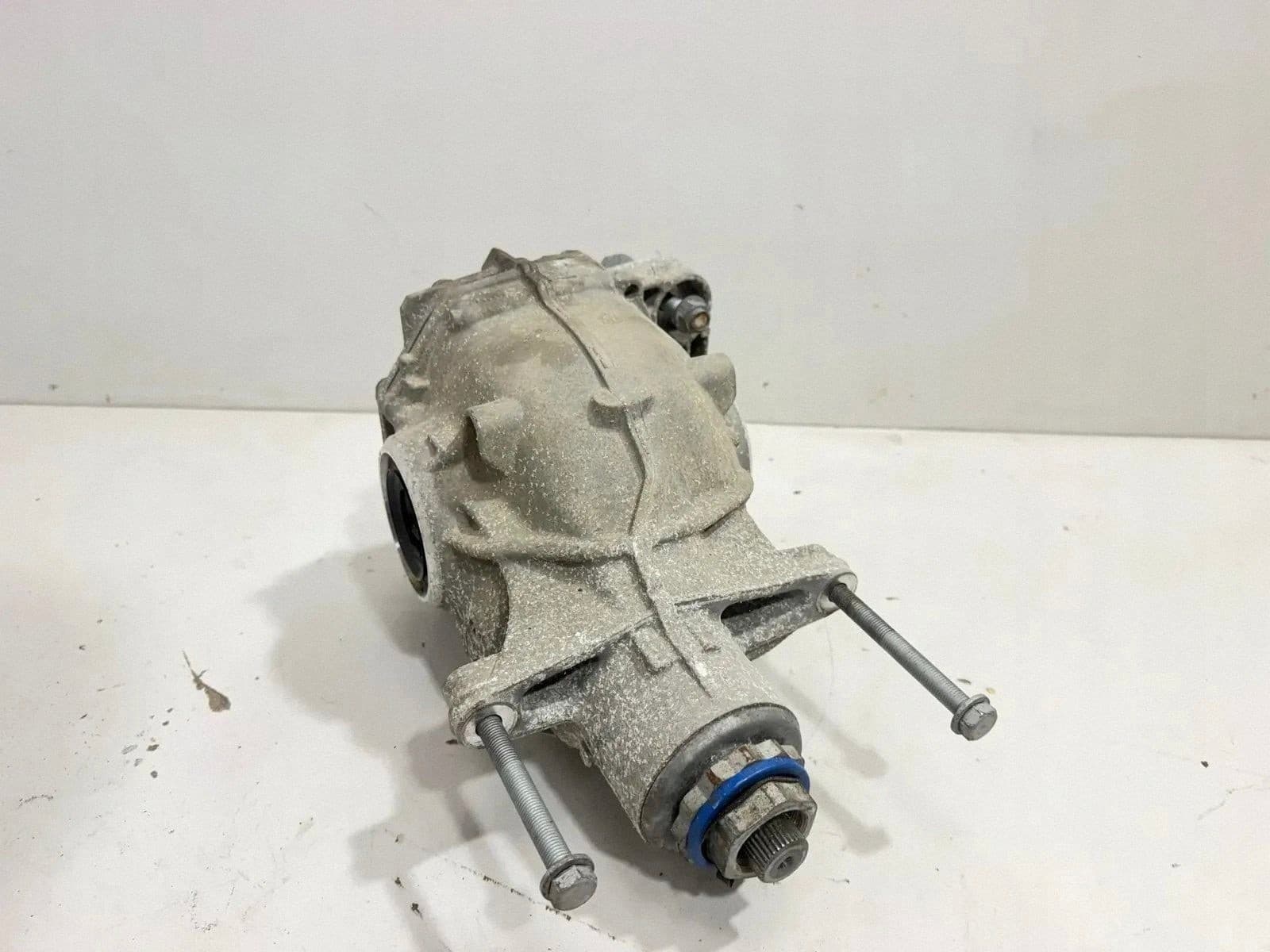 Diferencial trasero BMW 5 G60 G61 8839757 usado