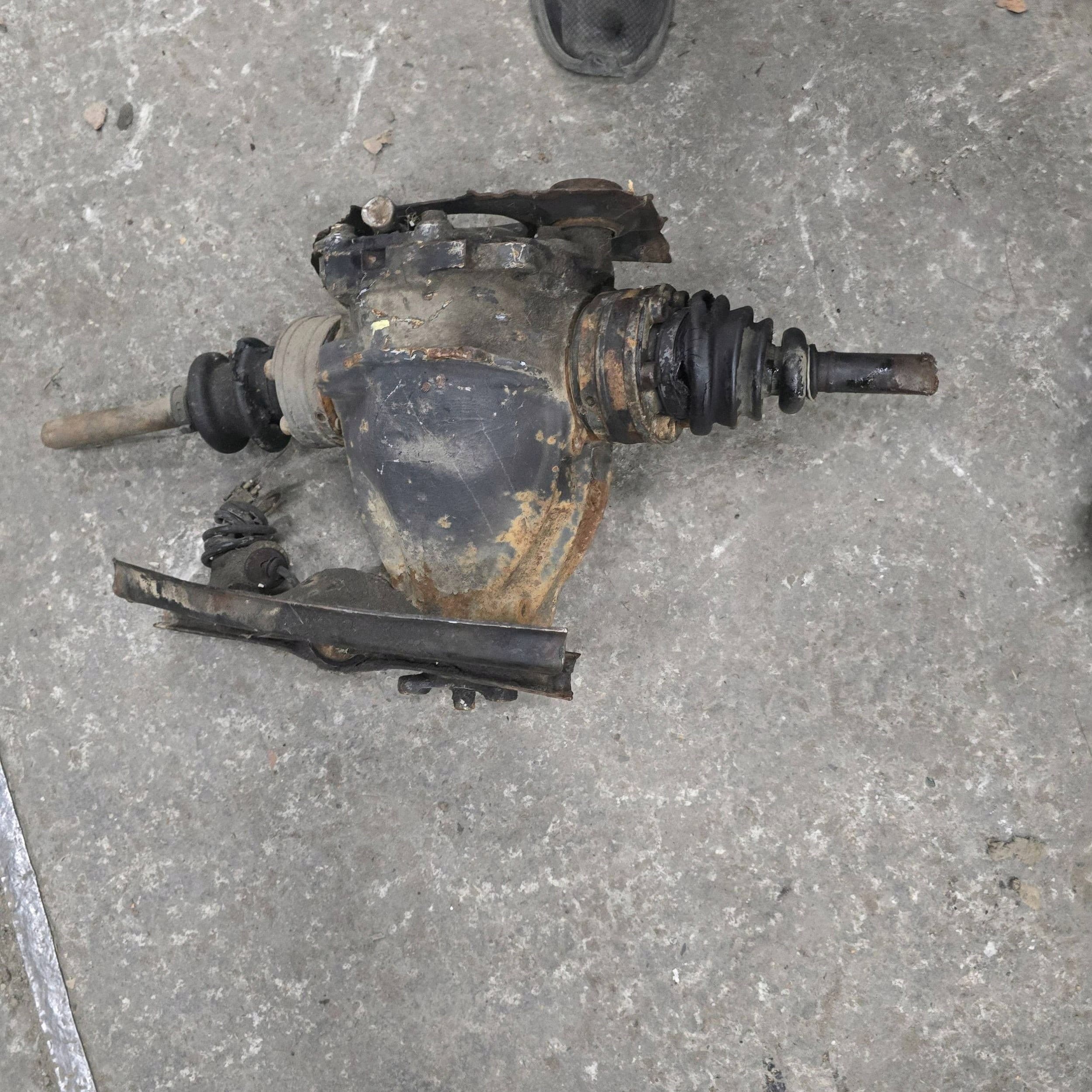 Diferencial trasero Mercedes-Benz C W202 R1243513008 3.07 usado 3