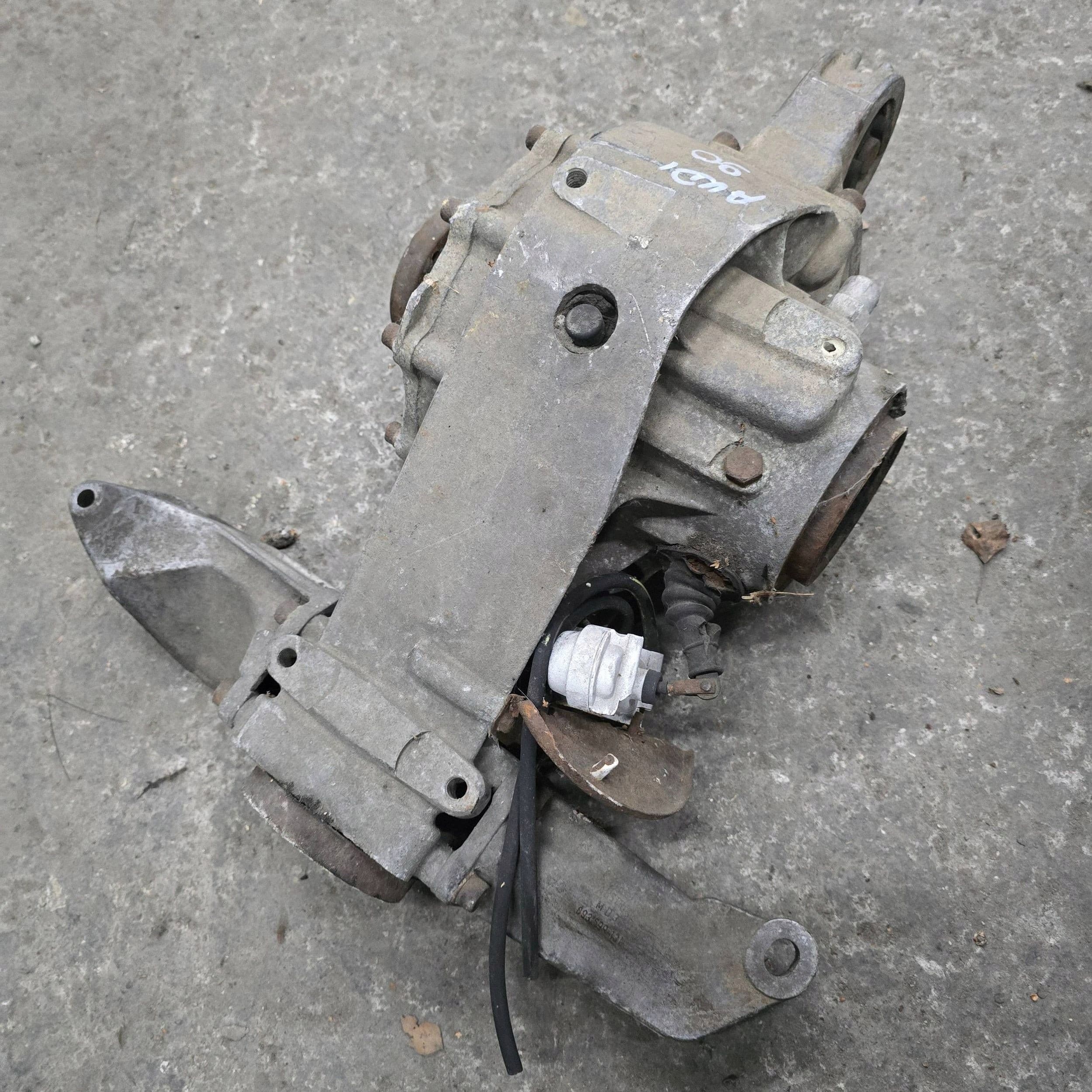 Diferencial delantero Audi 80 90 B3 893599131 usado