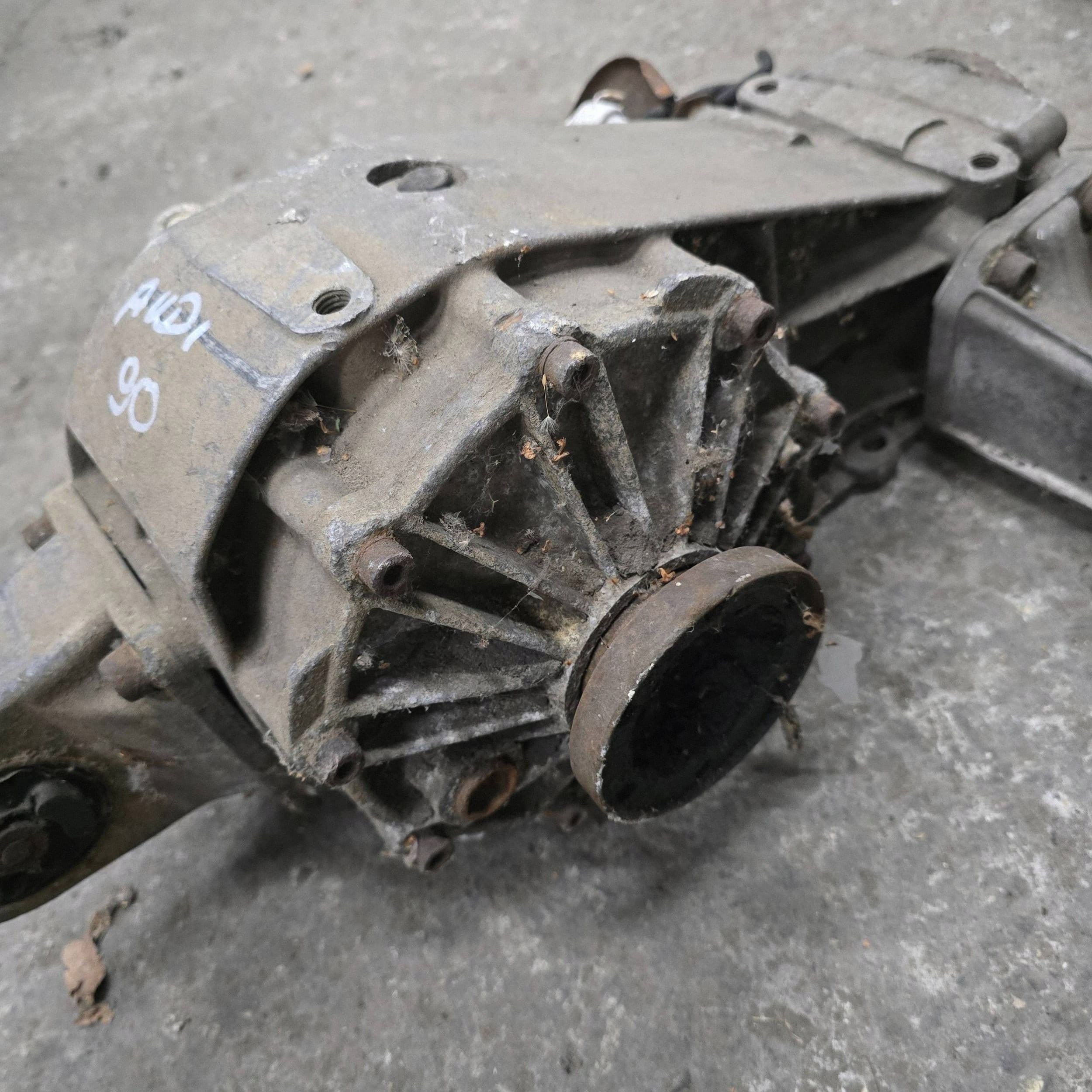 Diferencial delantero Audi 80 90 B3 893599131 usado 4