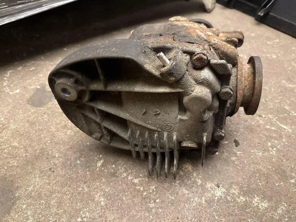 Reductor trasero BMW X5 (E53) 1428631 4.4L gasolina 210kW 2003 usado 5