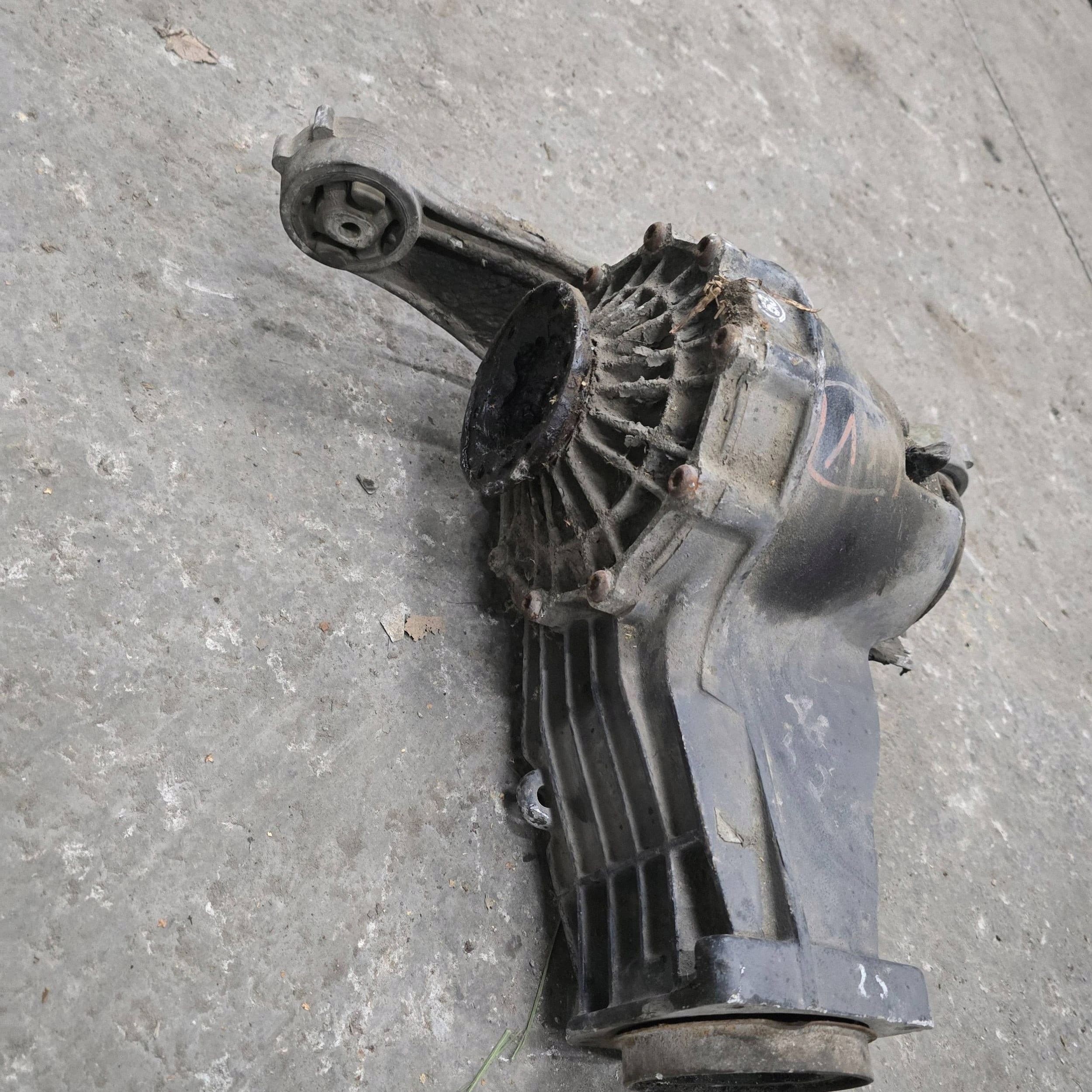 Diferencial trasero Audi A8 S8 D2 4D 4D0501719A usado 3