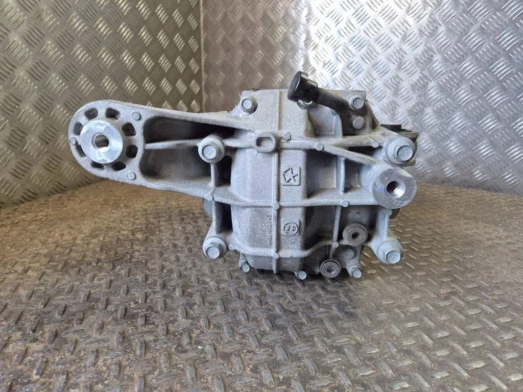 Reductor trasero Dodge Charger 68159836AG 3.6L gasolina 2022 usado 4