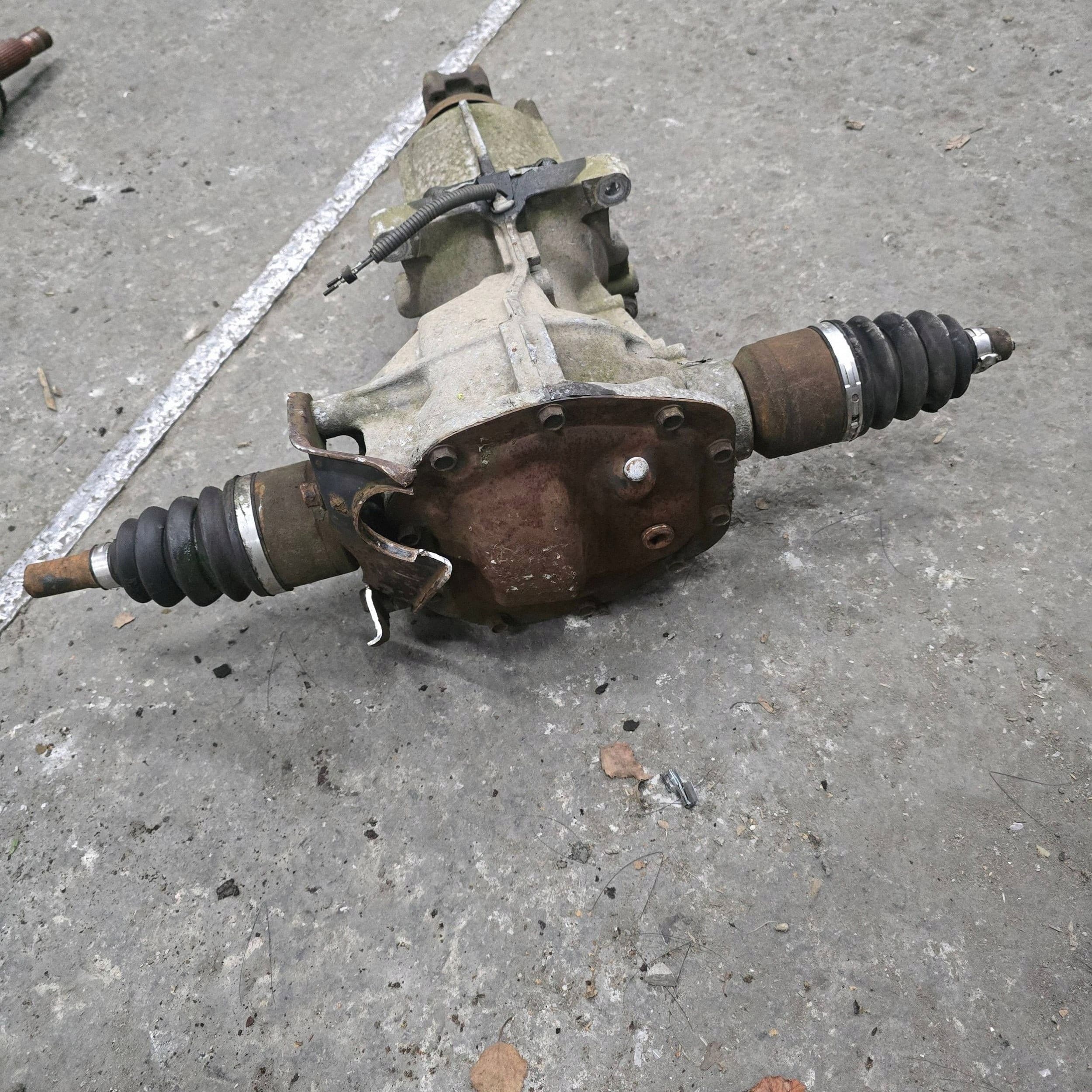 Diferencial trasero Ford Maverick mk2 2.0 gasolina 49925 usado 3