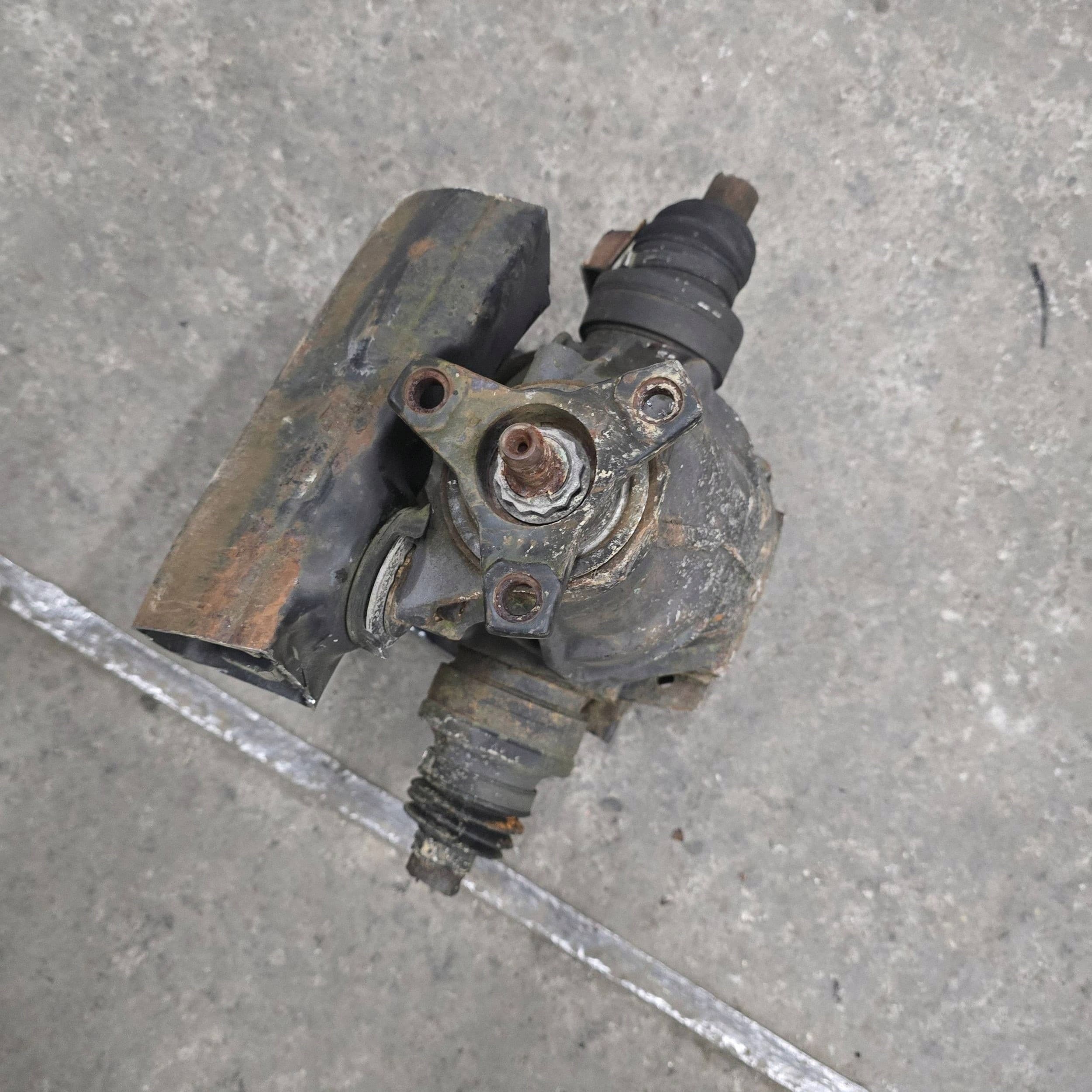 Diferencial trasero Mercedes-Benz E W210 1243510505 usado 3