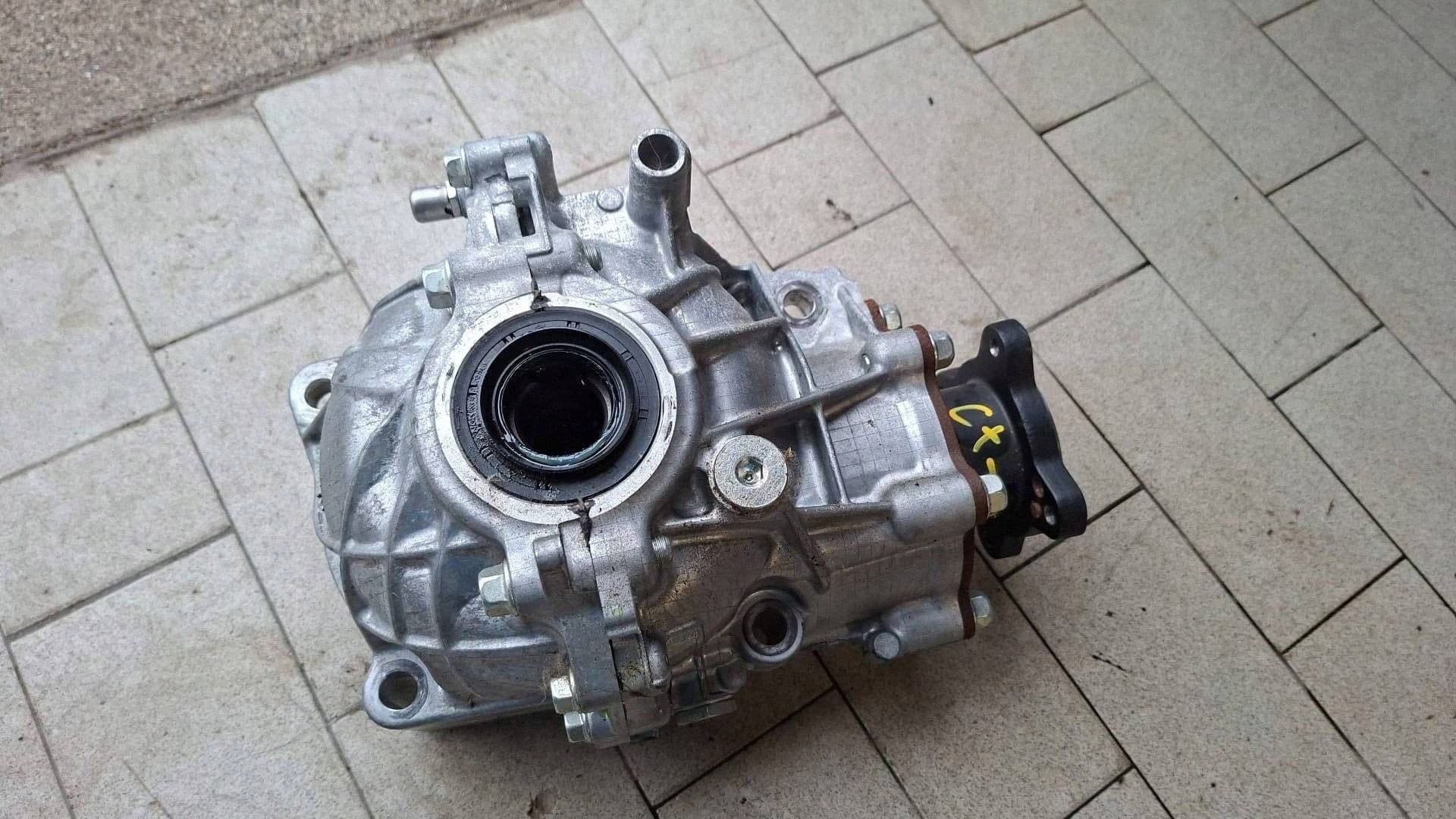 Reductor diferencial delantero Mazda Cx-60 D203040030 BNN25 usado