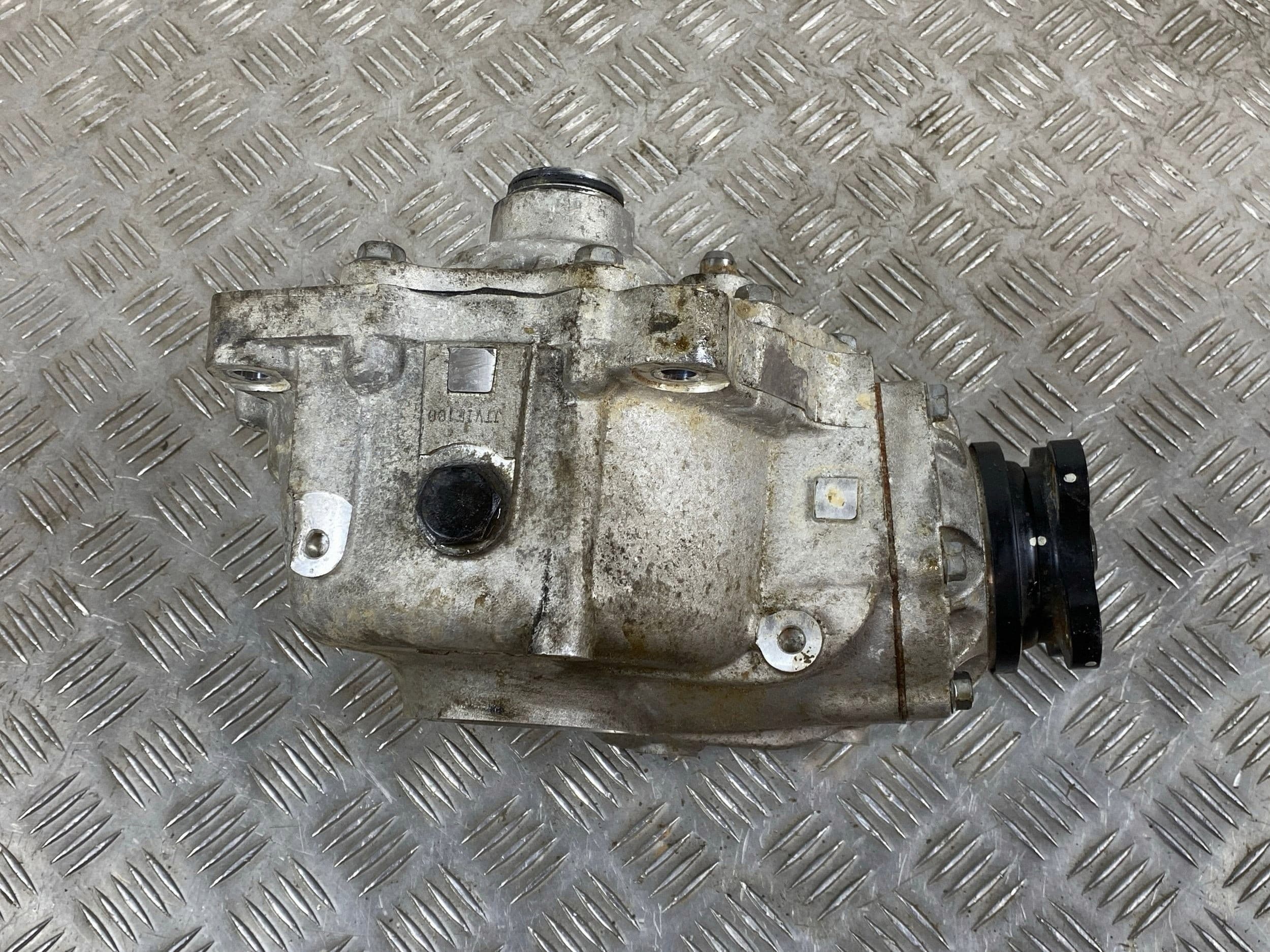 Diferencial delantero Genesis GV70 2023 ZS65N220900558 usado 8