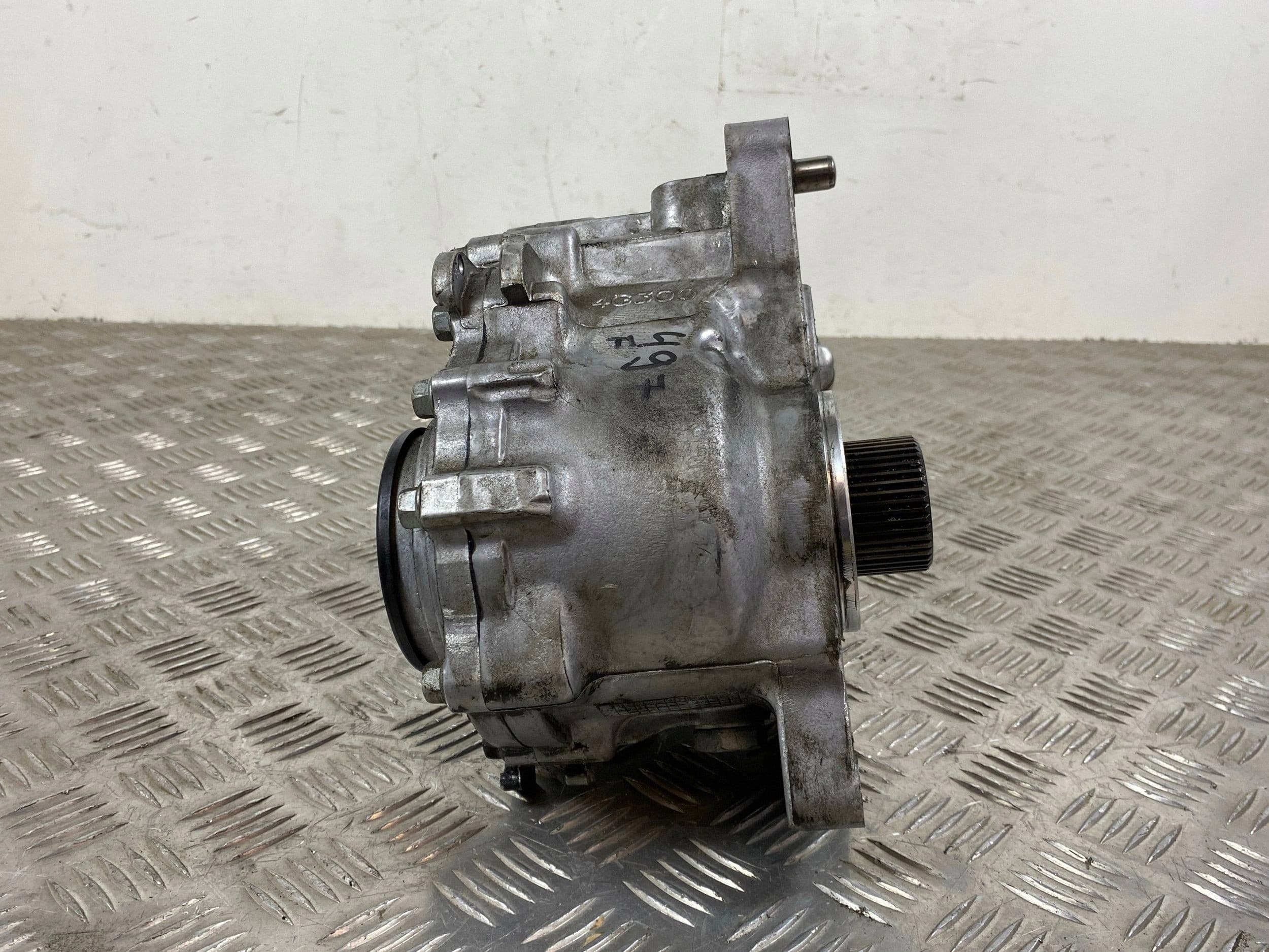 Diferencial delantero Kia Sportage 2023 MQ424G330 usado 9