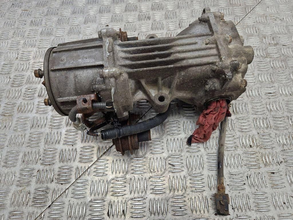 Reductor trasero Renault 1237559EC4F2 2.0L diésel 130kW 2017 usado 7