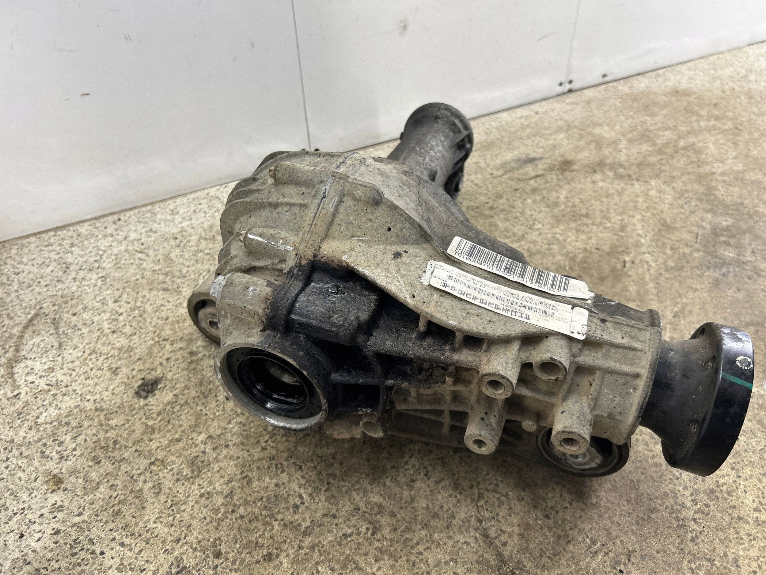 Diferencial delantero Mercedes-Benz ML W166 A1663300200 usado 4