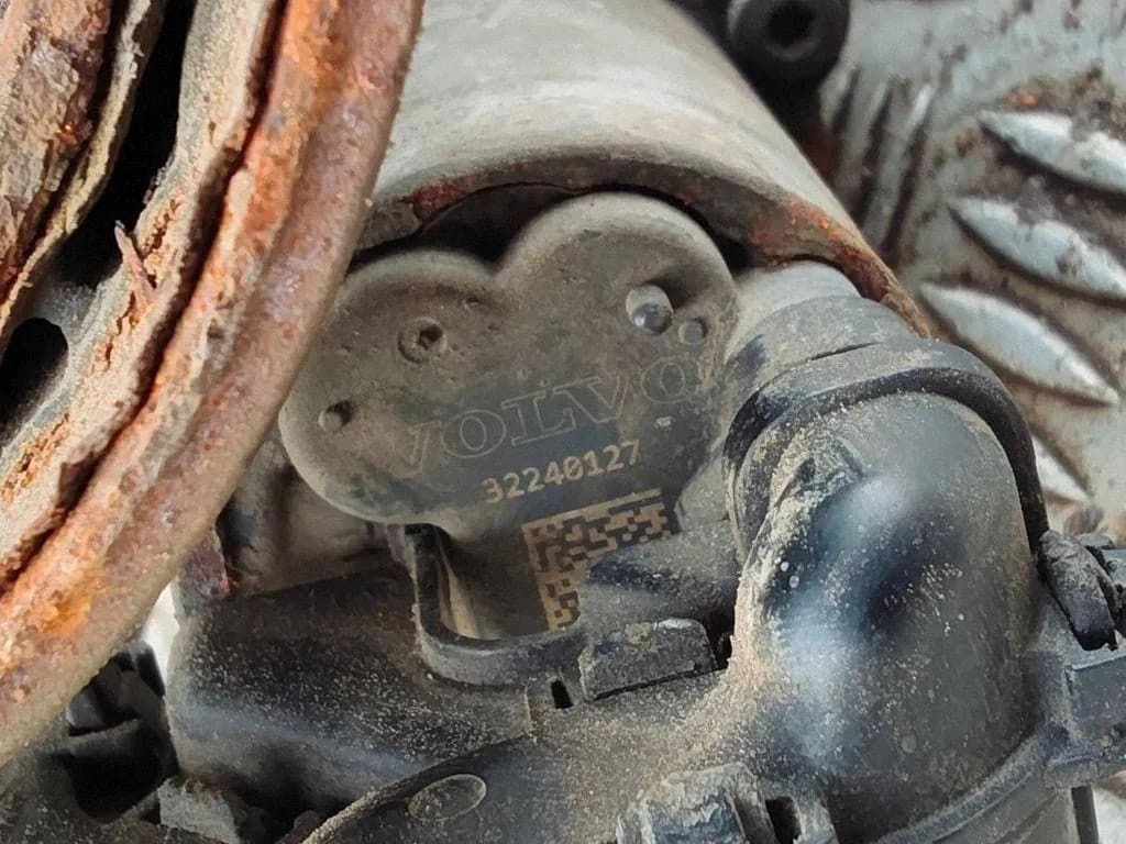 Reductor trasero Volvo 32240127 2.0L híbrido 2021 usado 7