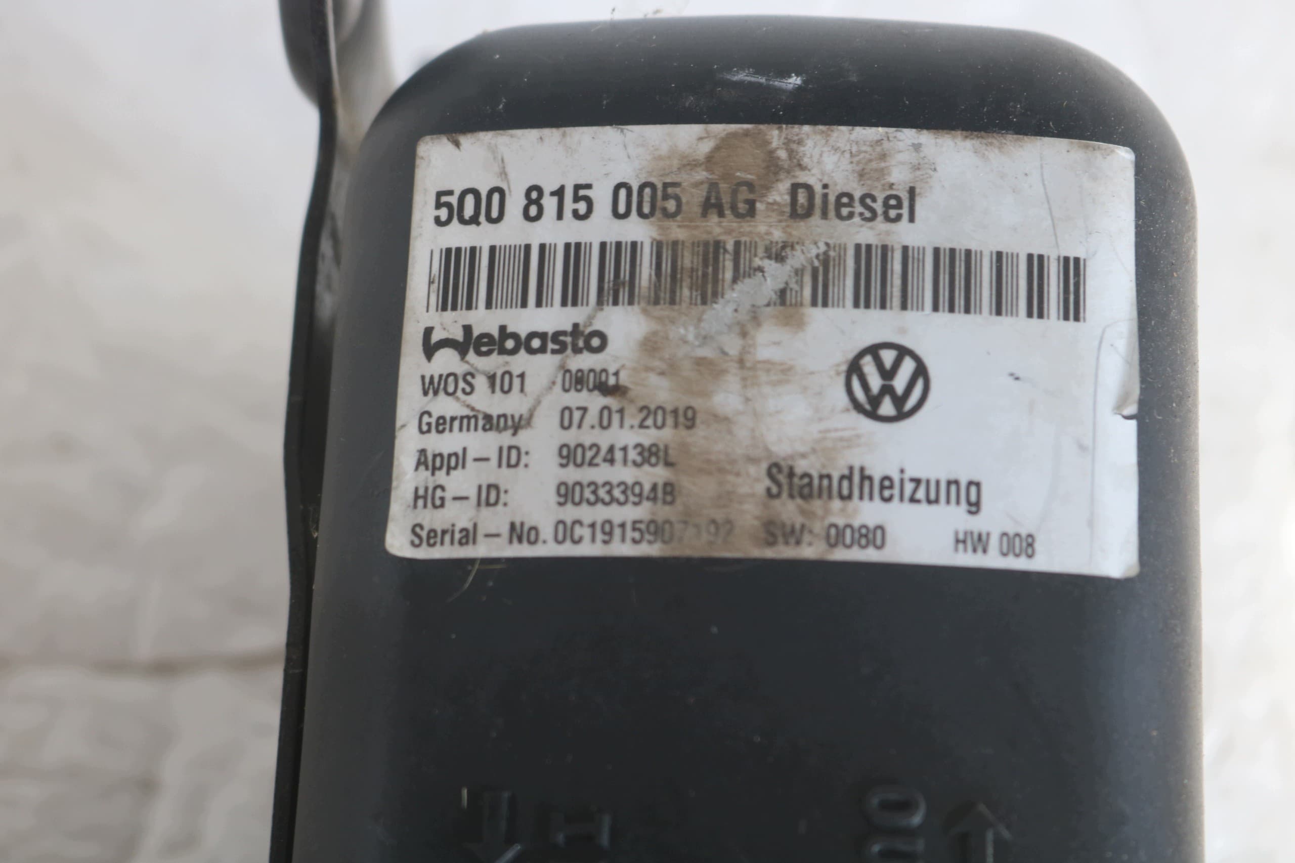 Calefactor Auxiliar de Aparcamiento VW 5Q0815005AG usado 5