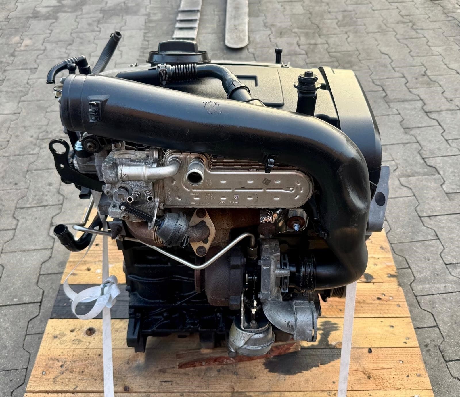 Motor Completo VW Seat Skoda 2.0 TDI Azv usado 4