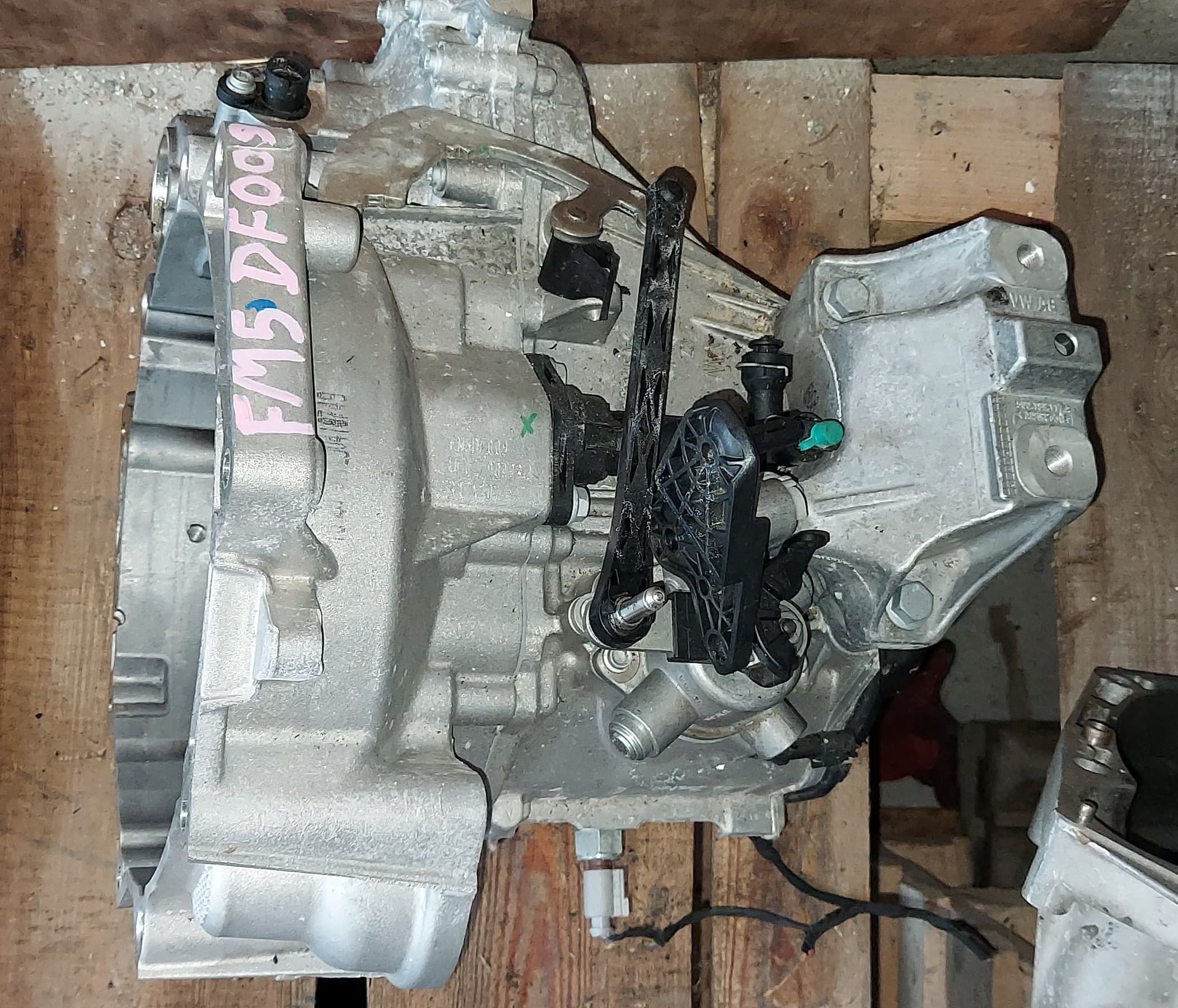 Caja de Cambios Completa VW Seat FM5 DF009 usado