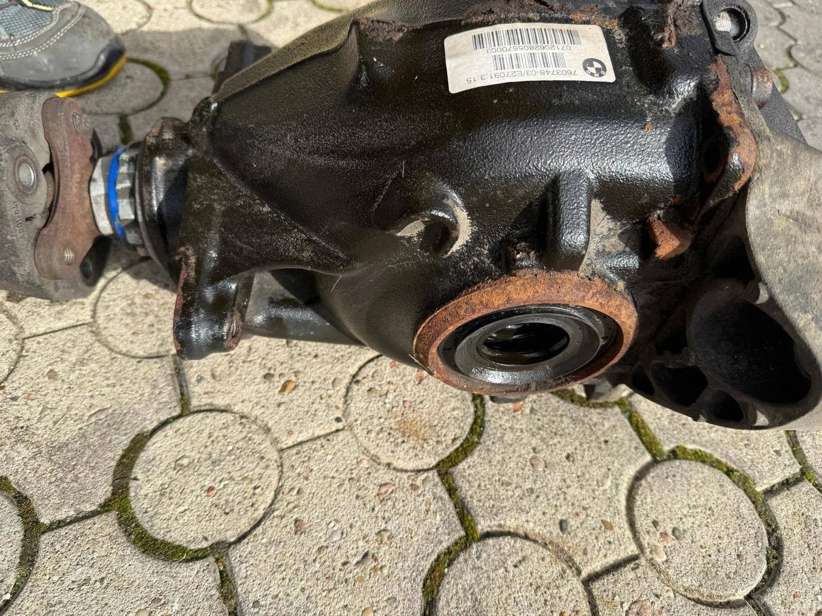 Diferencial trasero BMW Serie 3 F30 F35 F31 7603748 usado 4