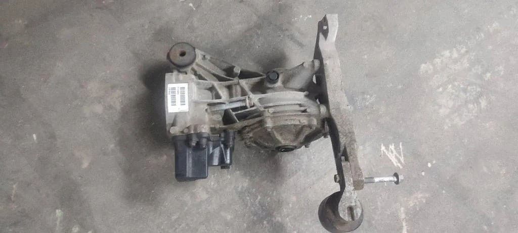 Reductor trasero Volvo XC90 II T4878943 2.0L 2019 usado
