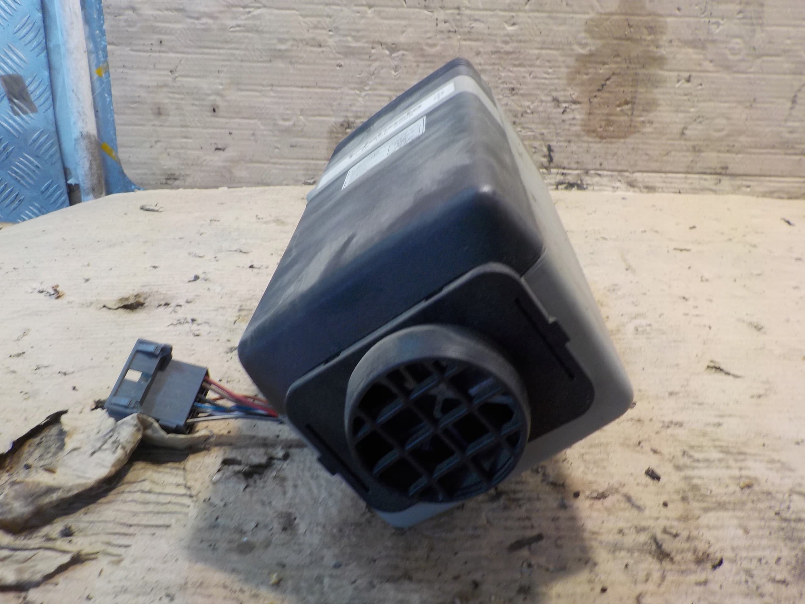 Calefacción Airtronic Mercedes 0048305861 usado 4