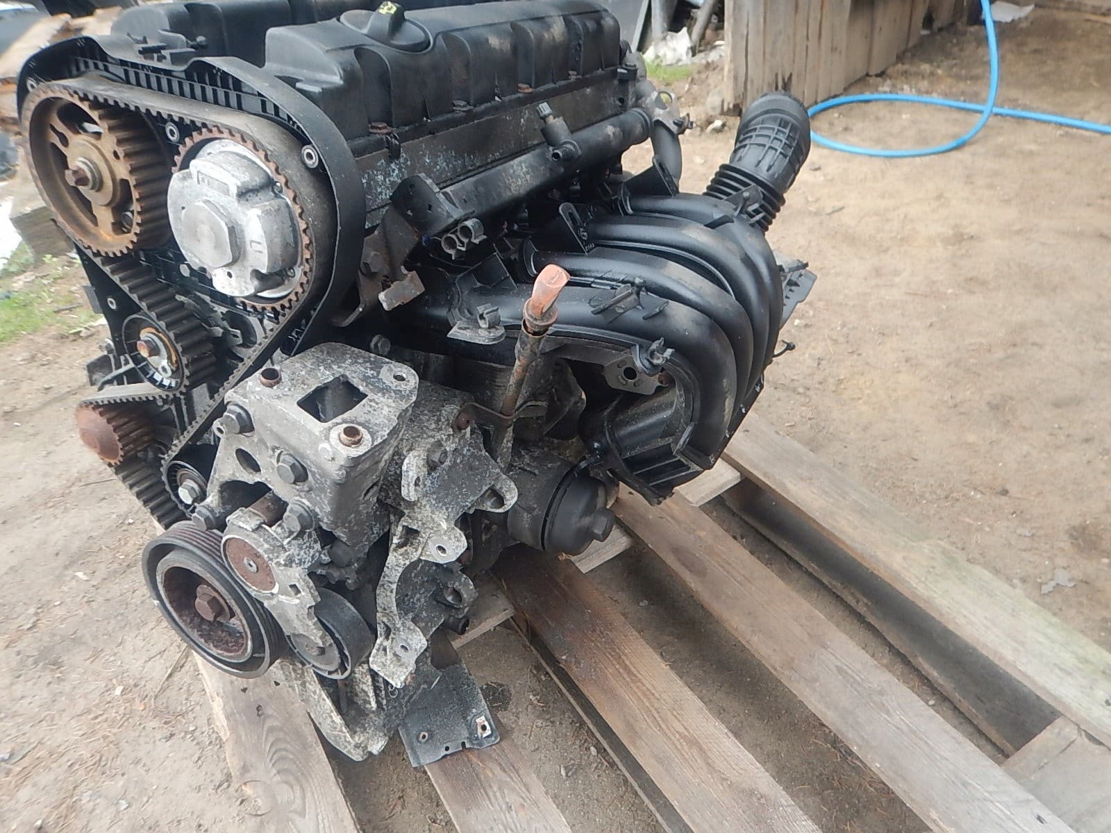 Motor de gasolina 2.0 16V para Citroën C8 y Peugeot 807 Lift usado
