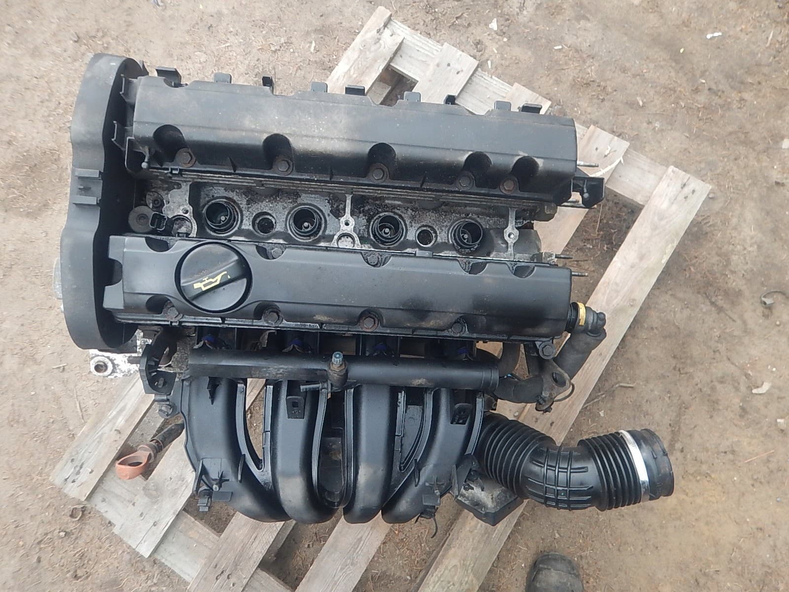 Motor de gasolina 2.0 16V para Citroën C8 y Peugeot 807 Lift usado 2