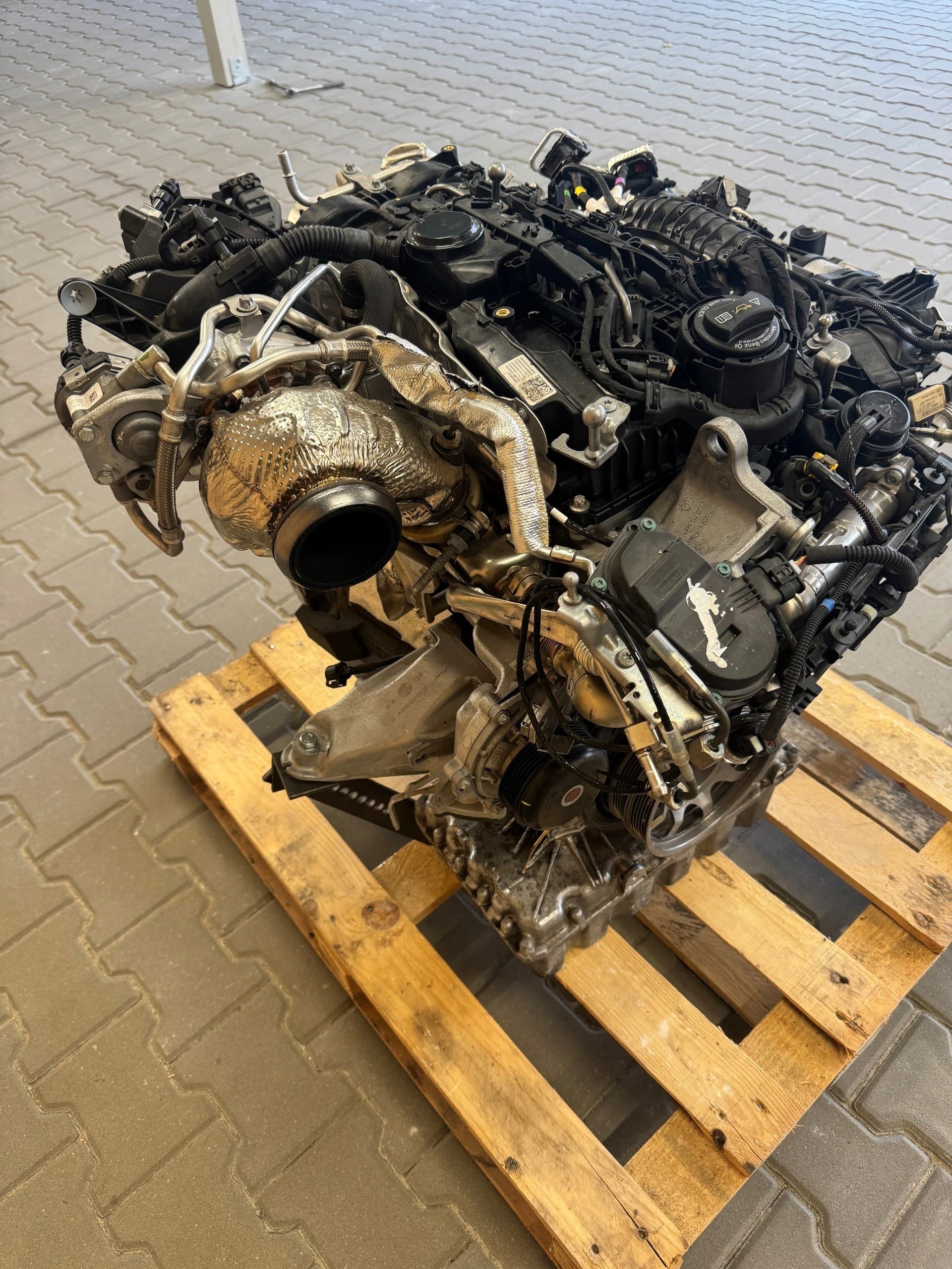 Motor Mercedes Sprinter OM 654 654920 2025 Turbo Completo usado 2