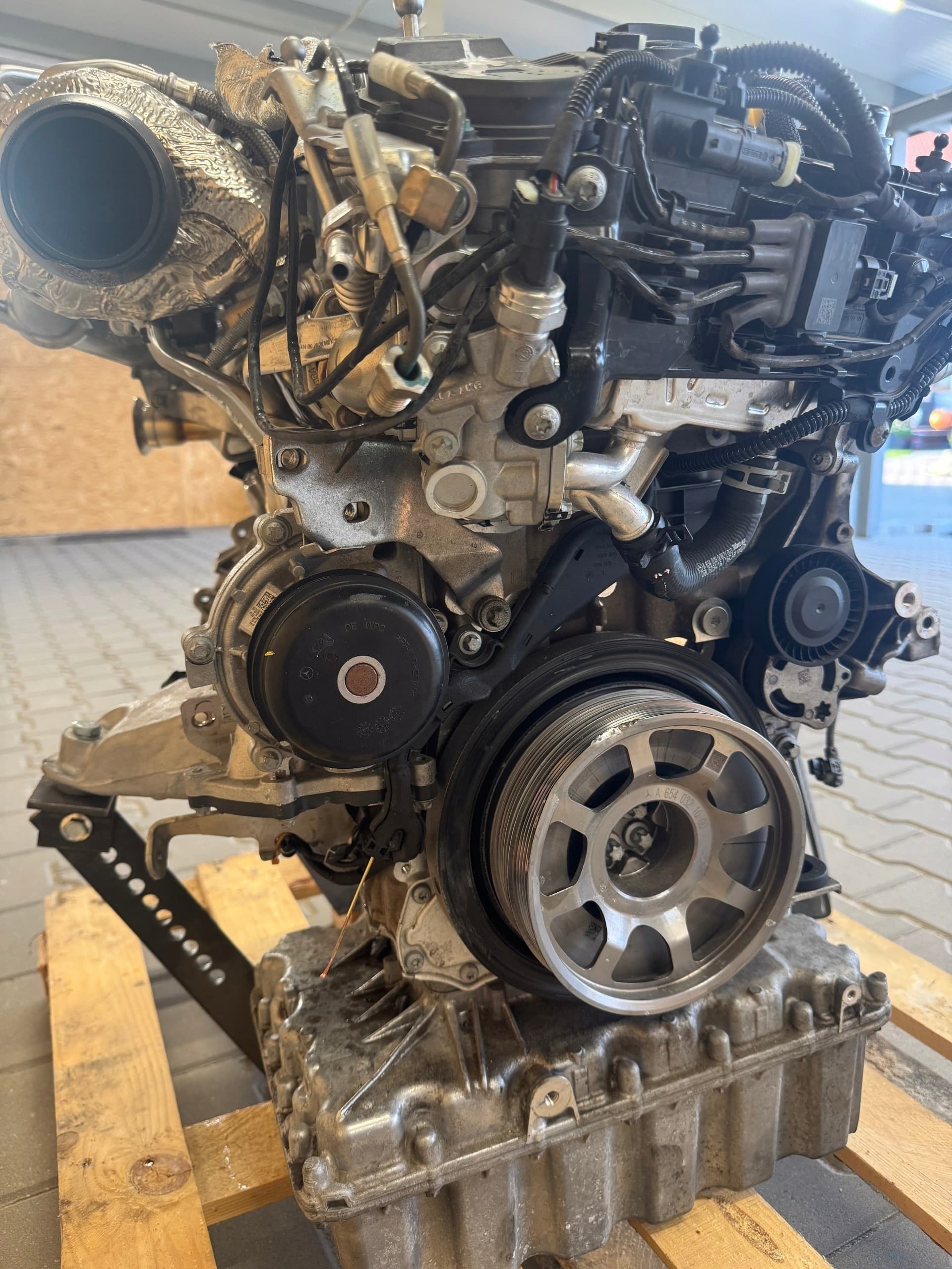 Motor Mercedes Sprinter OM 654 654920 2025 Turbo Completo usado 8