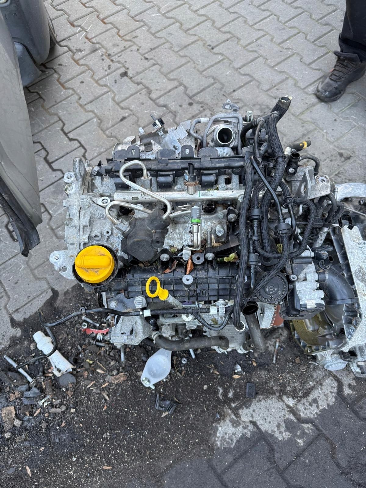 Motor 1.3 Tce Dacia Renault Dañado para Piezas H5HB470 usado