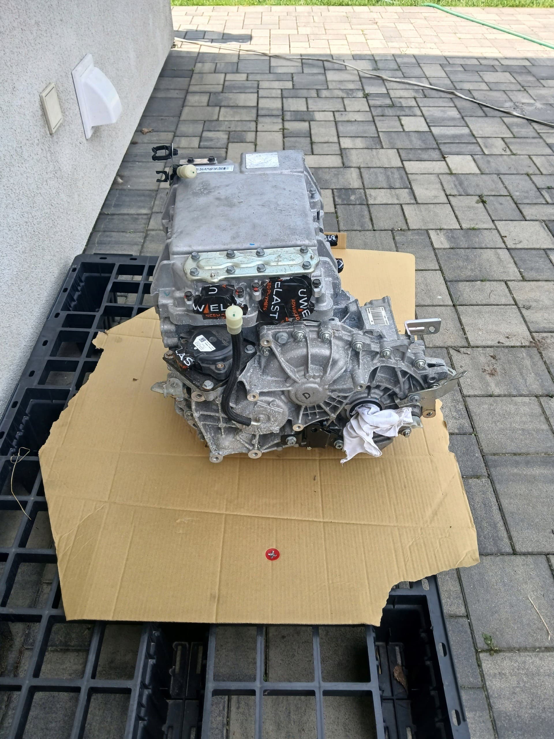 Renault Megane E-Tech Motor Eléctrico 6AM402 usado 4