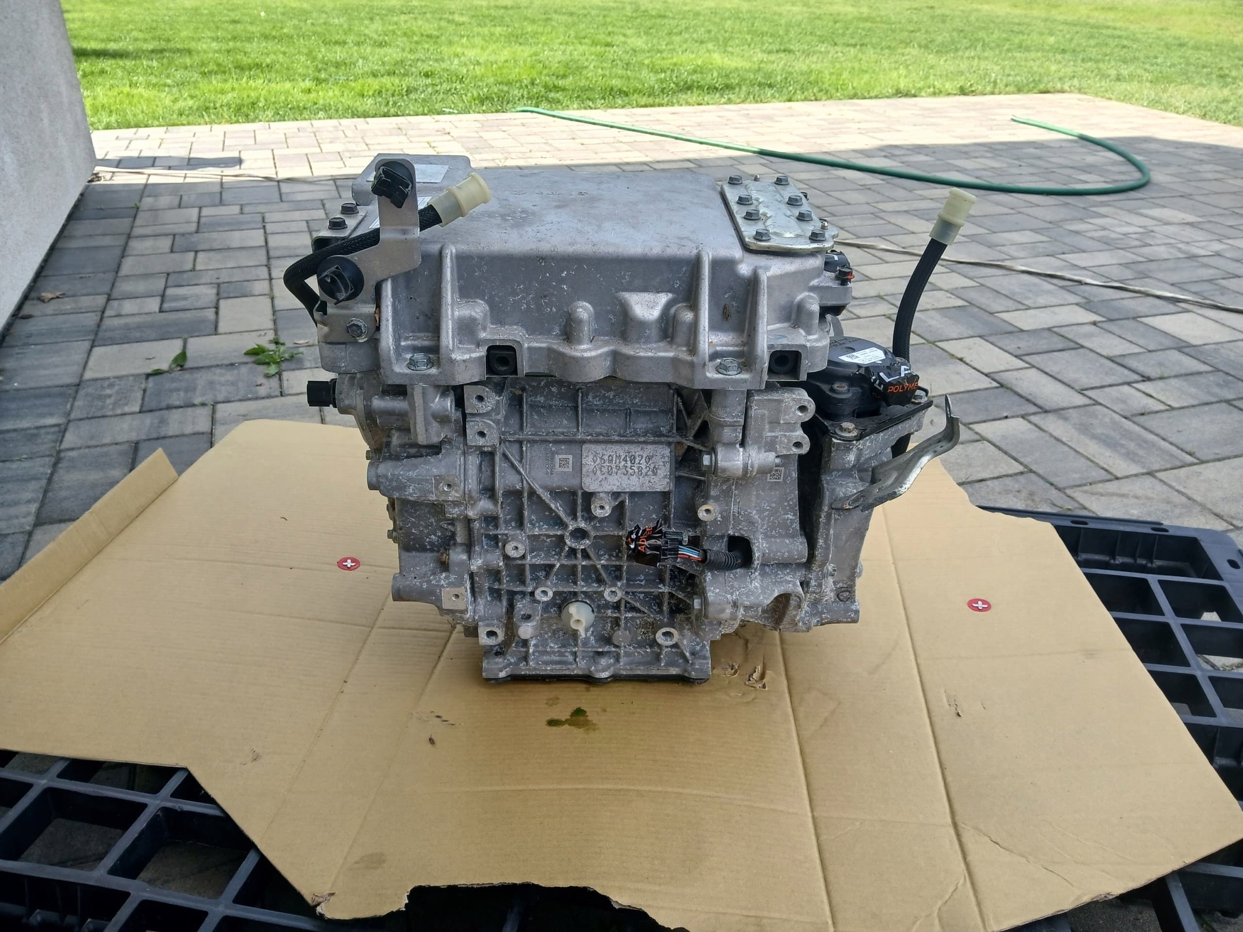 Renault Megane E-Tech Motor Eléctrico 6AM402 usado 5