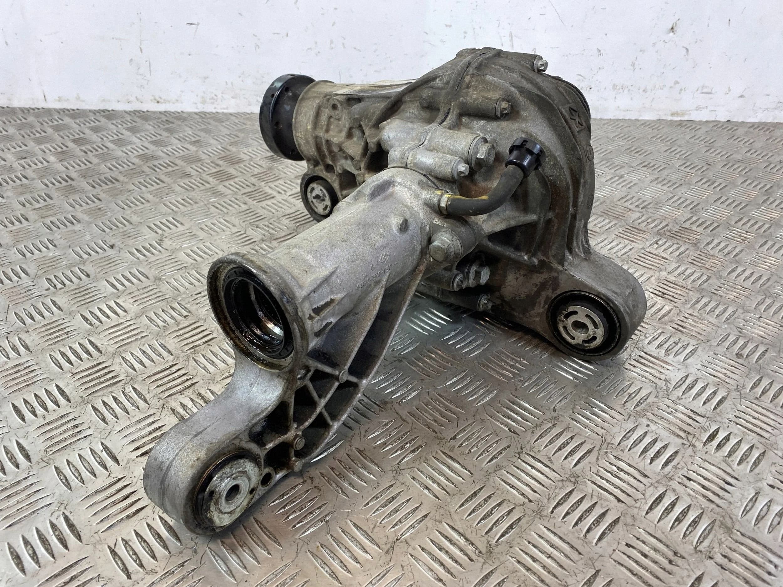 Diferencial delantero Jeep Grand Cherokee 2018 P68352925AA usado 10