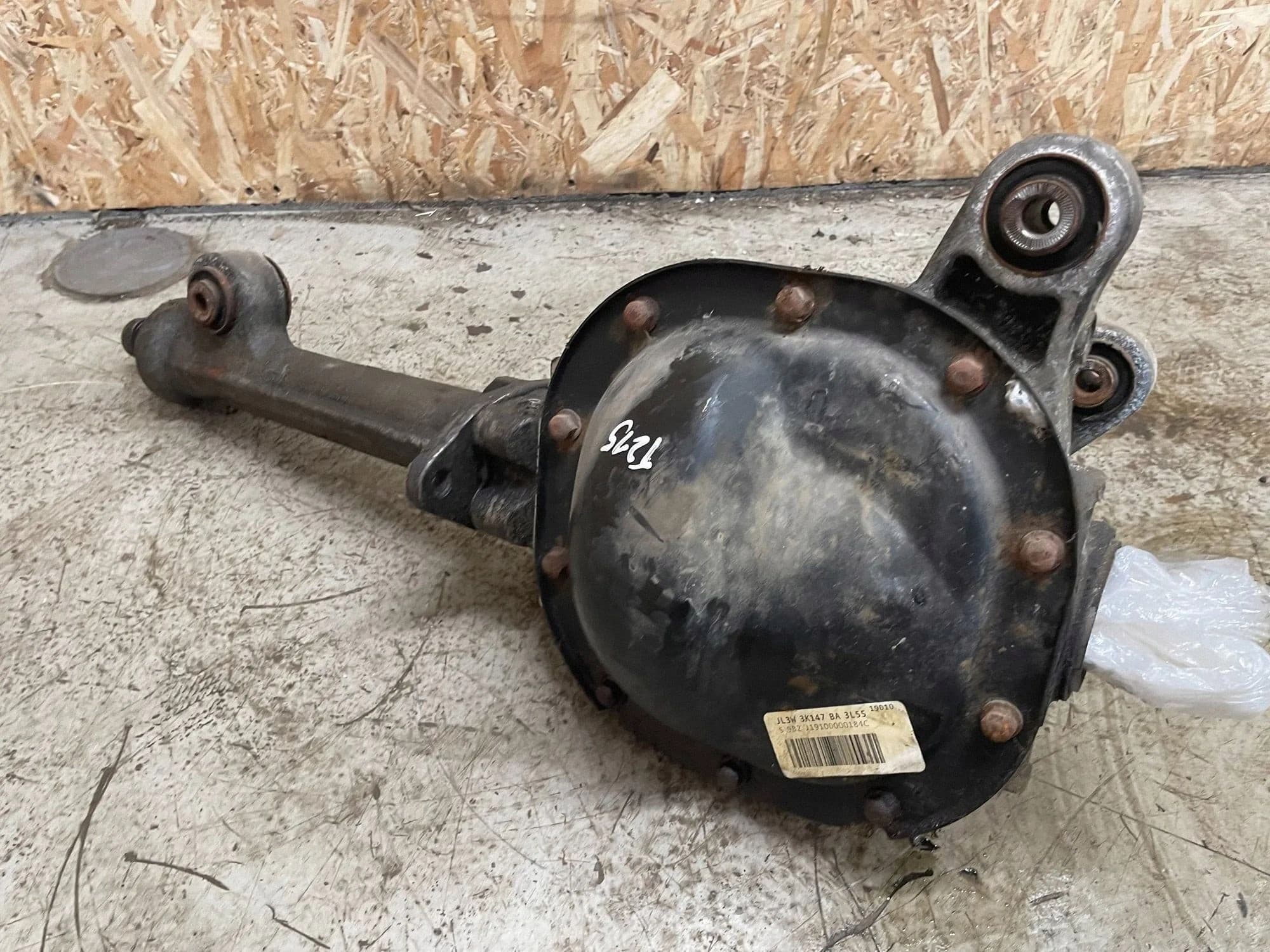 Diferencial delantero Ford F150 RFCL3W3A412AB 2017 2.7L usado 5