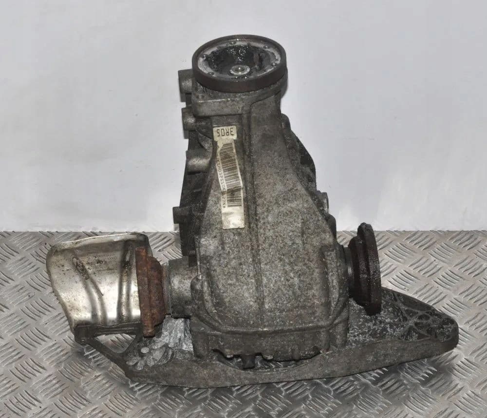 Diferencial trasero Audi A4 8K2 B8 0AR525083C 0AR525053D usado 3