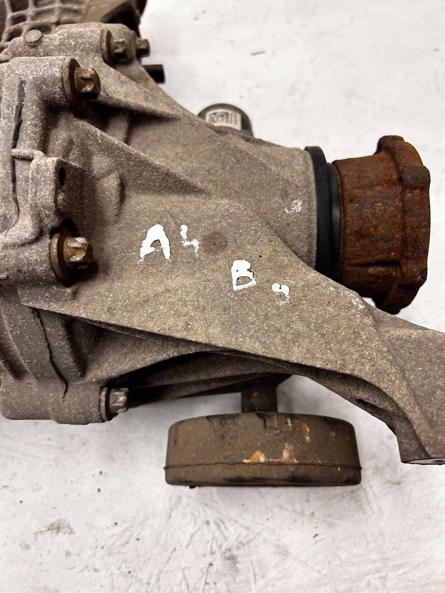 Puente Trasero Audi A4 8W A5 B9 A6 C8 2.0 Tfsi 0B0500043G Mpr usado 3