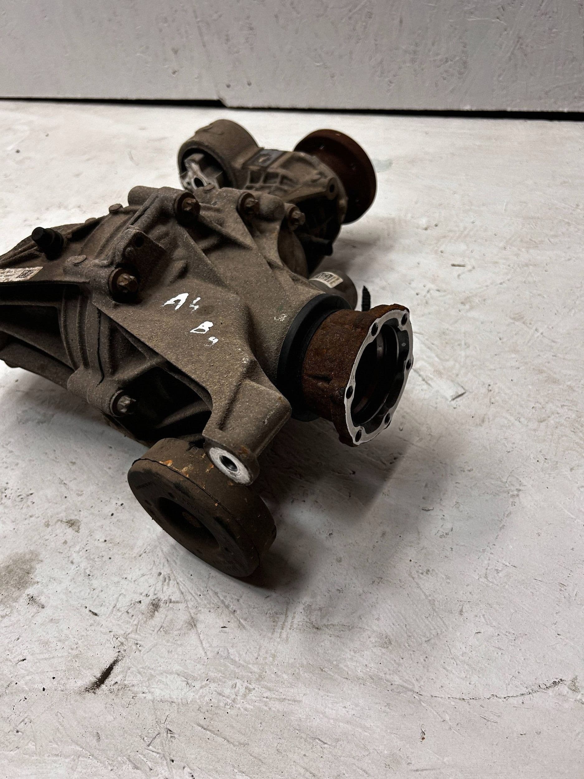 Puente Trasero Audi A4 8W A5 B9 A6 C8 2.0 Tfsi 0B0500043G Mpr usado 5