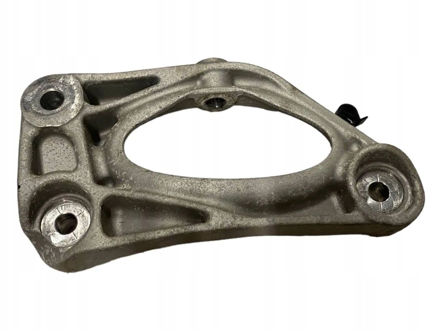BMW Serie 4 Soporte trasero para diferencial OEM 2284775 usado
