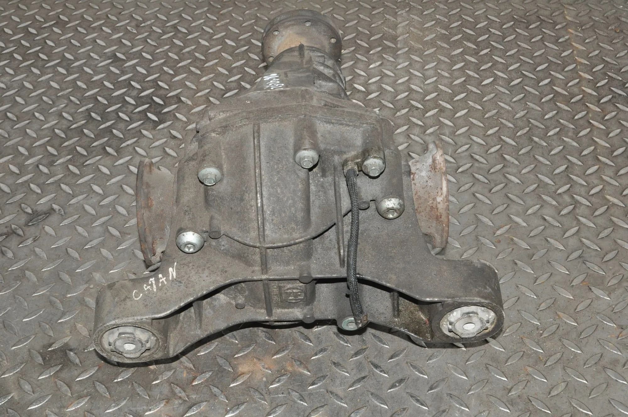 Diferencial trasero - Porsche Cayenne (9PA) (2002-2010) usado 3
