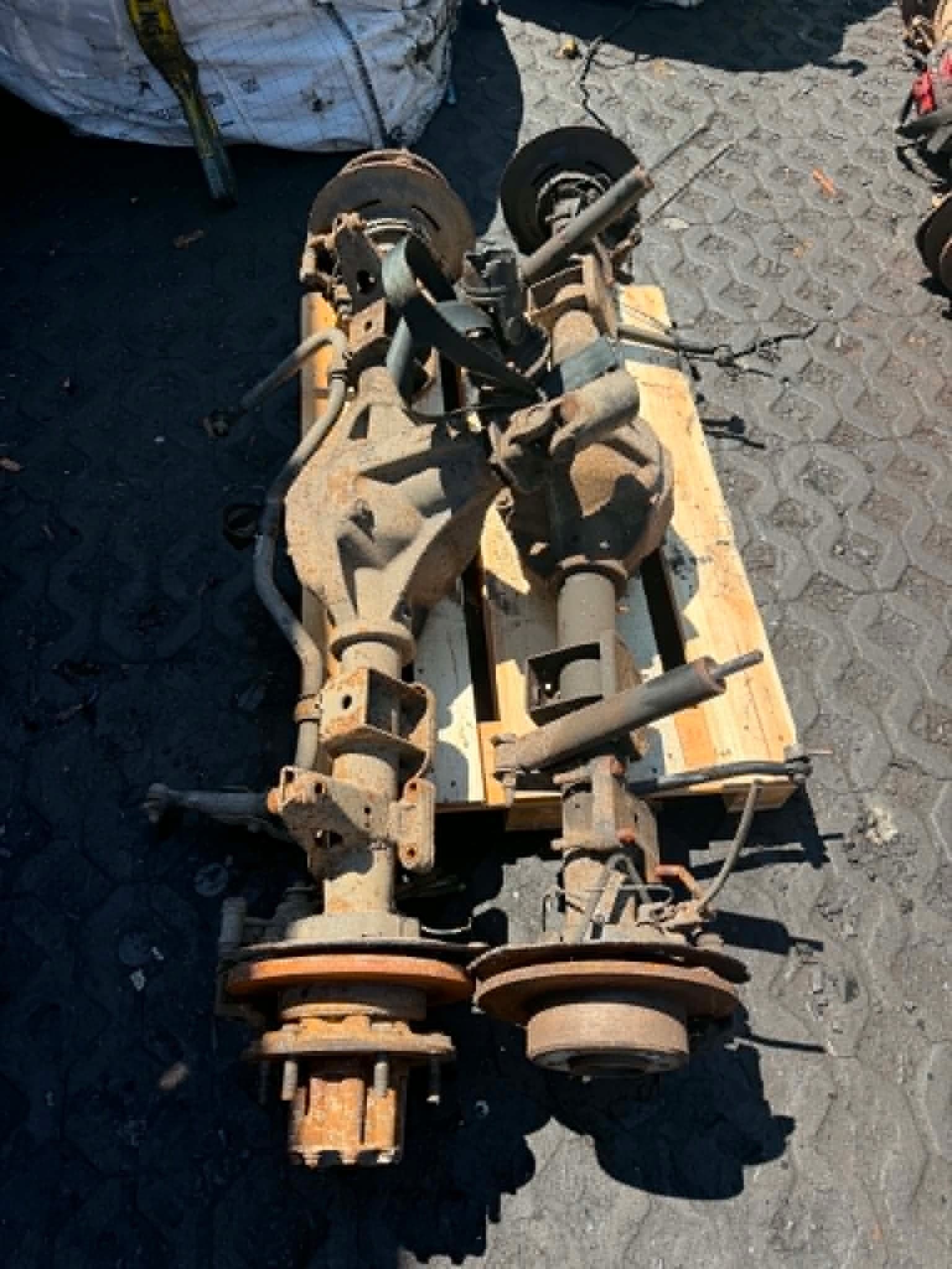 Puente trasero trasero Twin Renault Master 2.3 2010-2020 usado