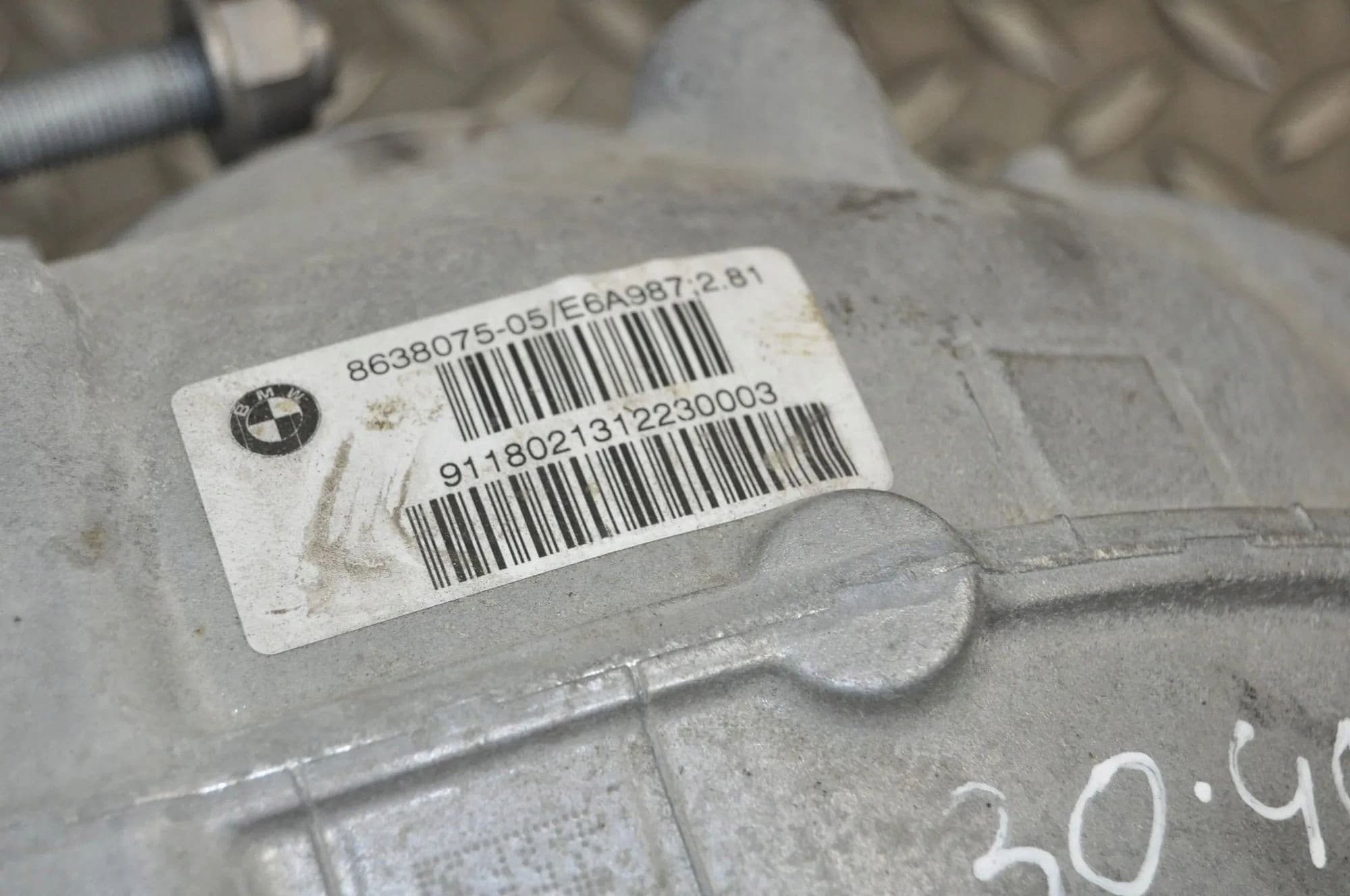 Diferencial trasero - BMW Serie 7 (G11, G12) (2015-2022) - 8638075 usado 4