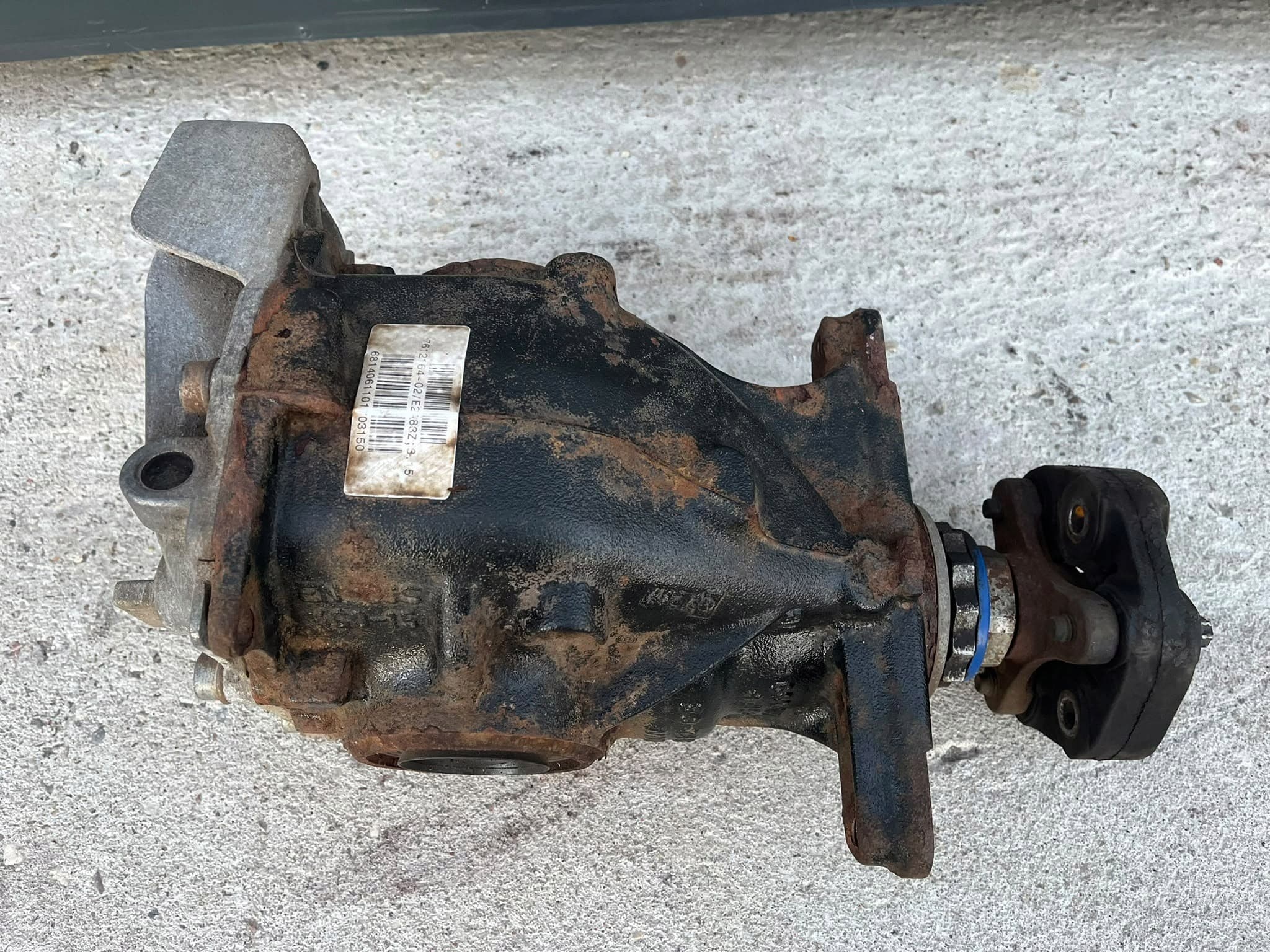 Puente diferencial trasero 7612164 3.15 BMW F30 F31 14R usado 3