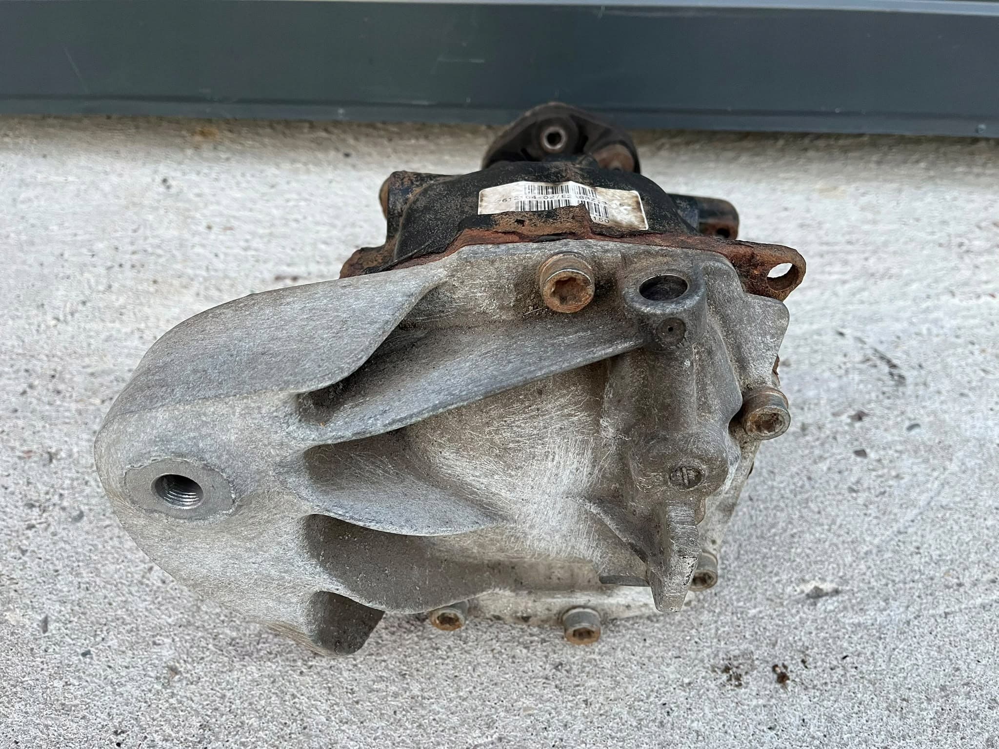 Puente diferencial trasero 7612164 3.15 BMW F30 F31 14R usado 5